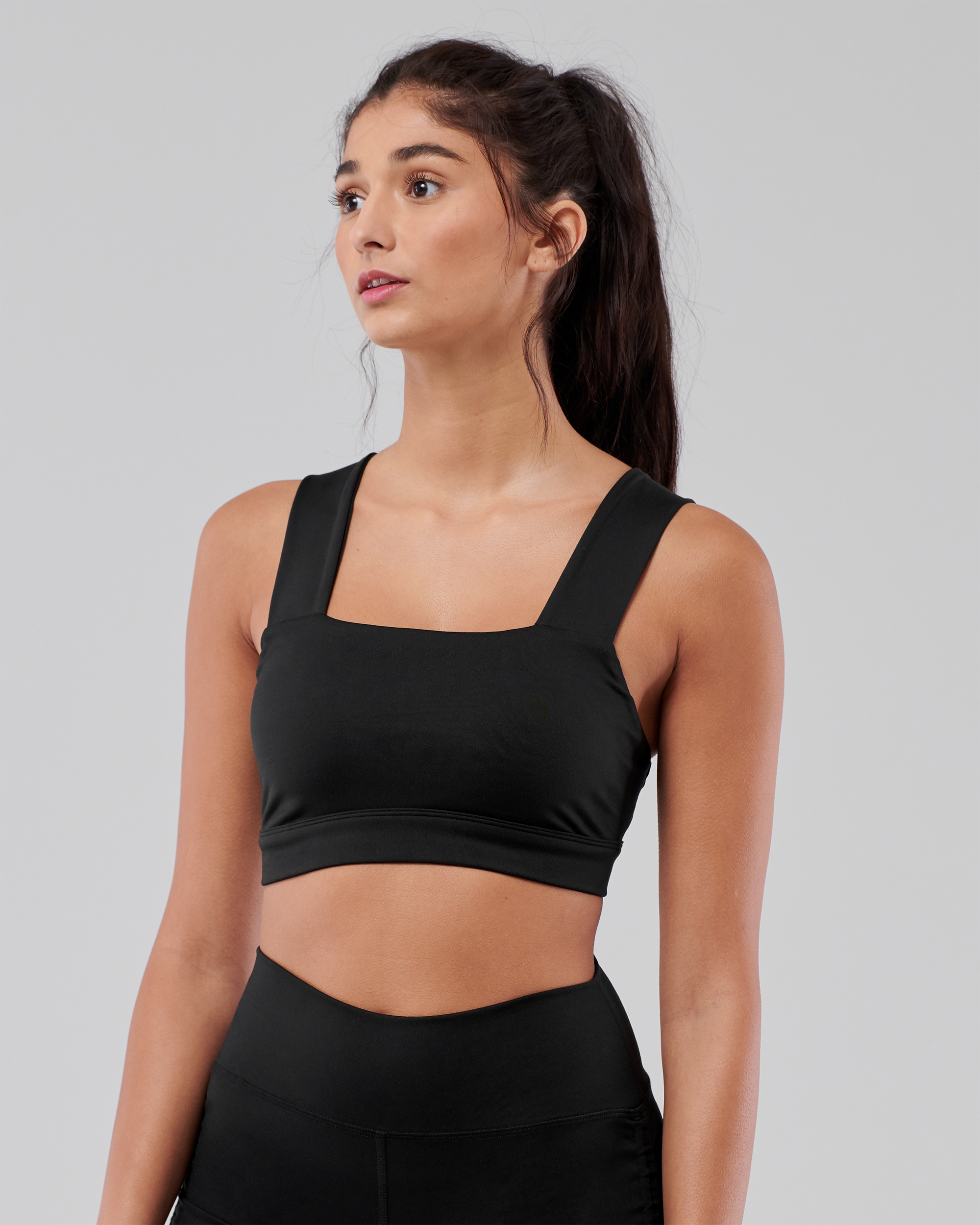 Hollister Gilly Hicks Go Recharge SquareNeck Sports Bra Plaza Las