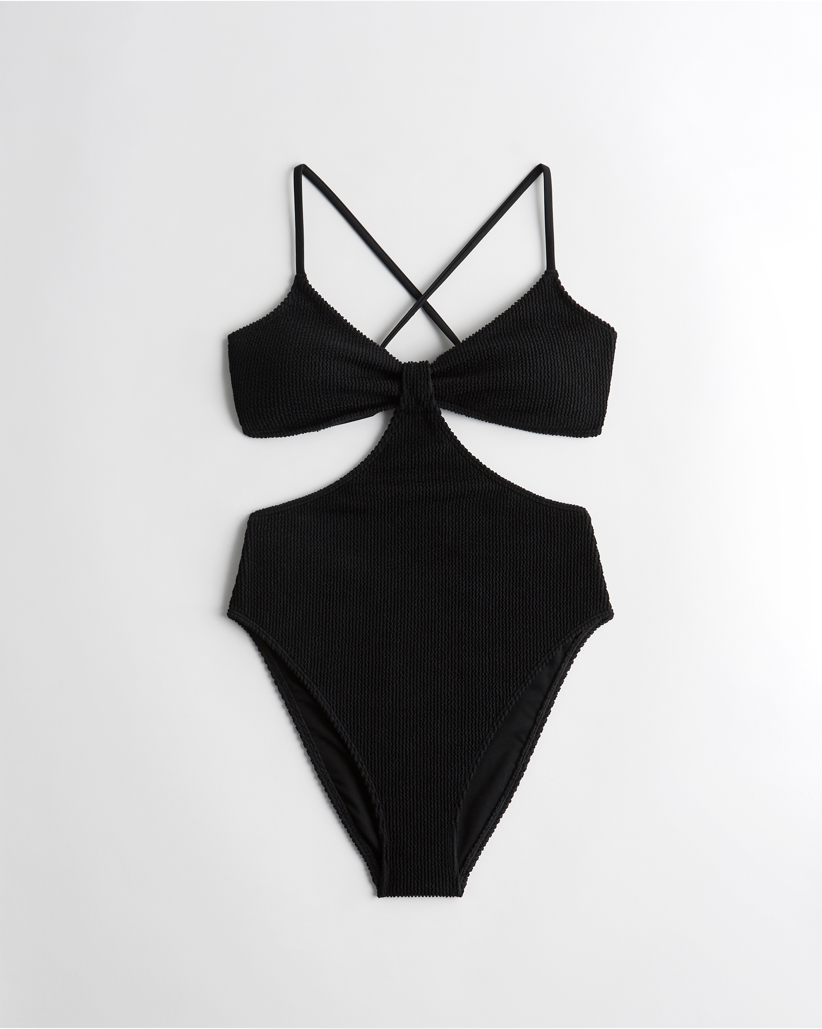 Emma chamberlain deals hollister swimsuit