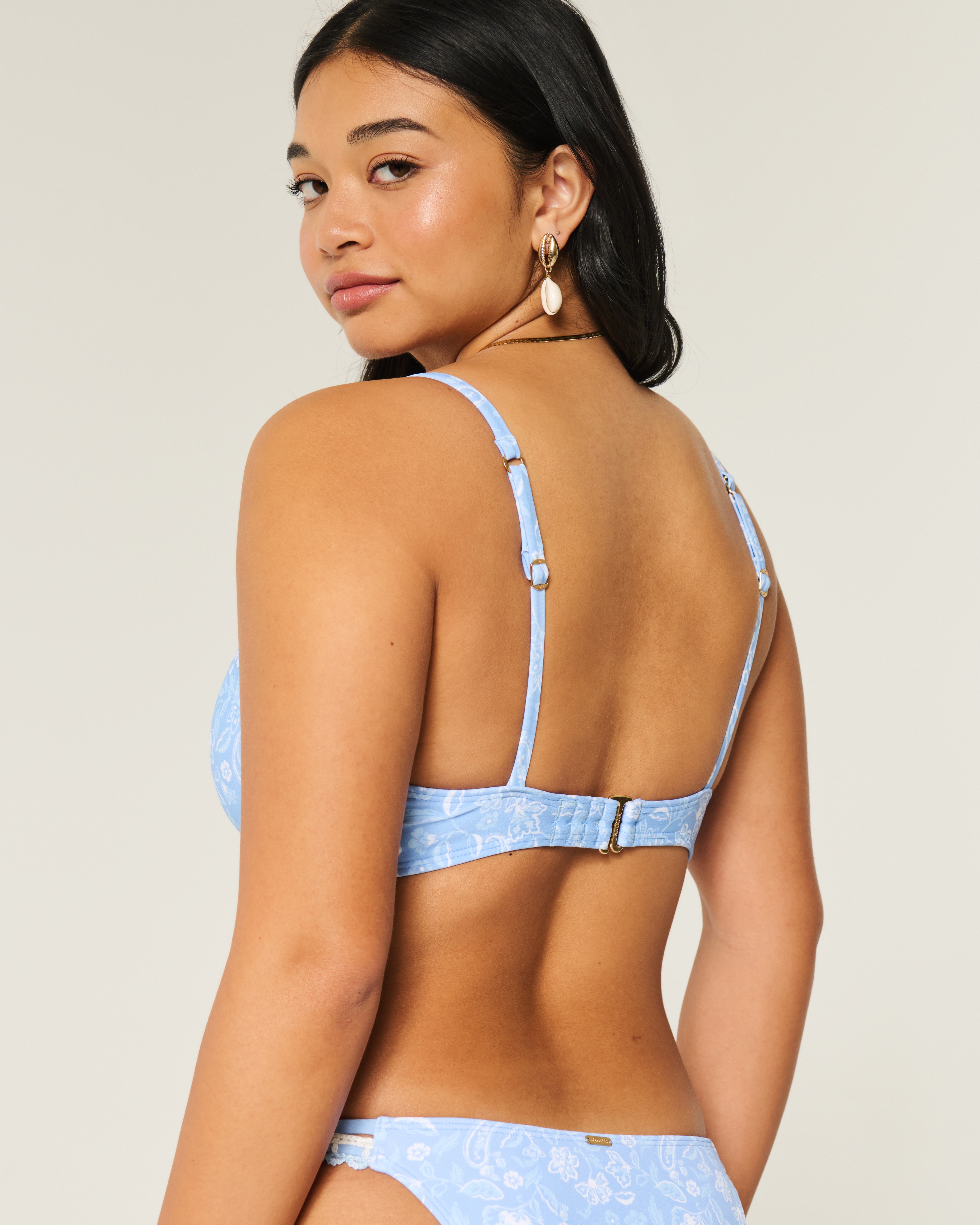 Curvy Underwire Plunge Bikini Top