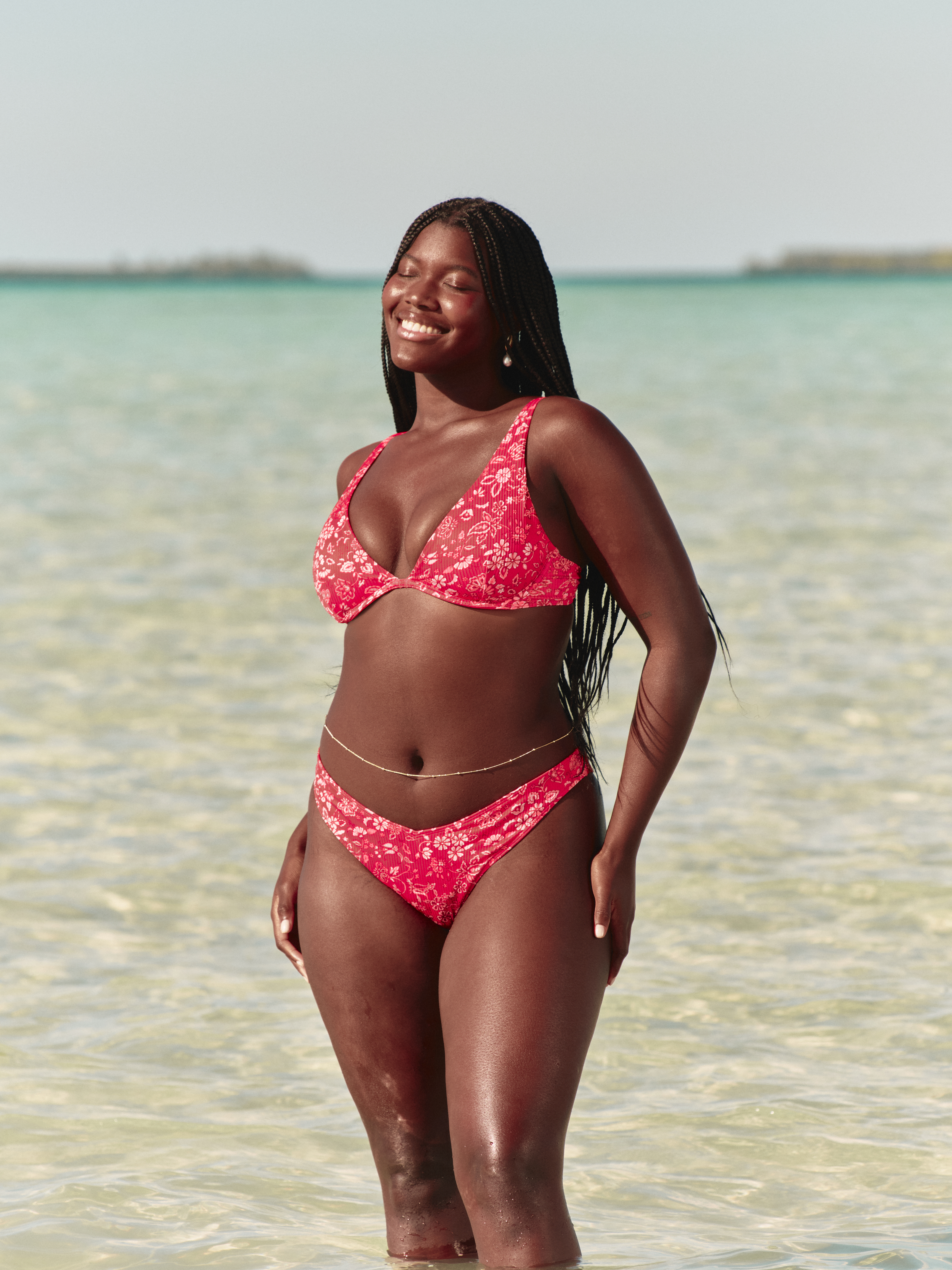 High Apex Ribbed Underwire Bikini Top