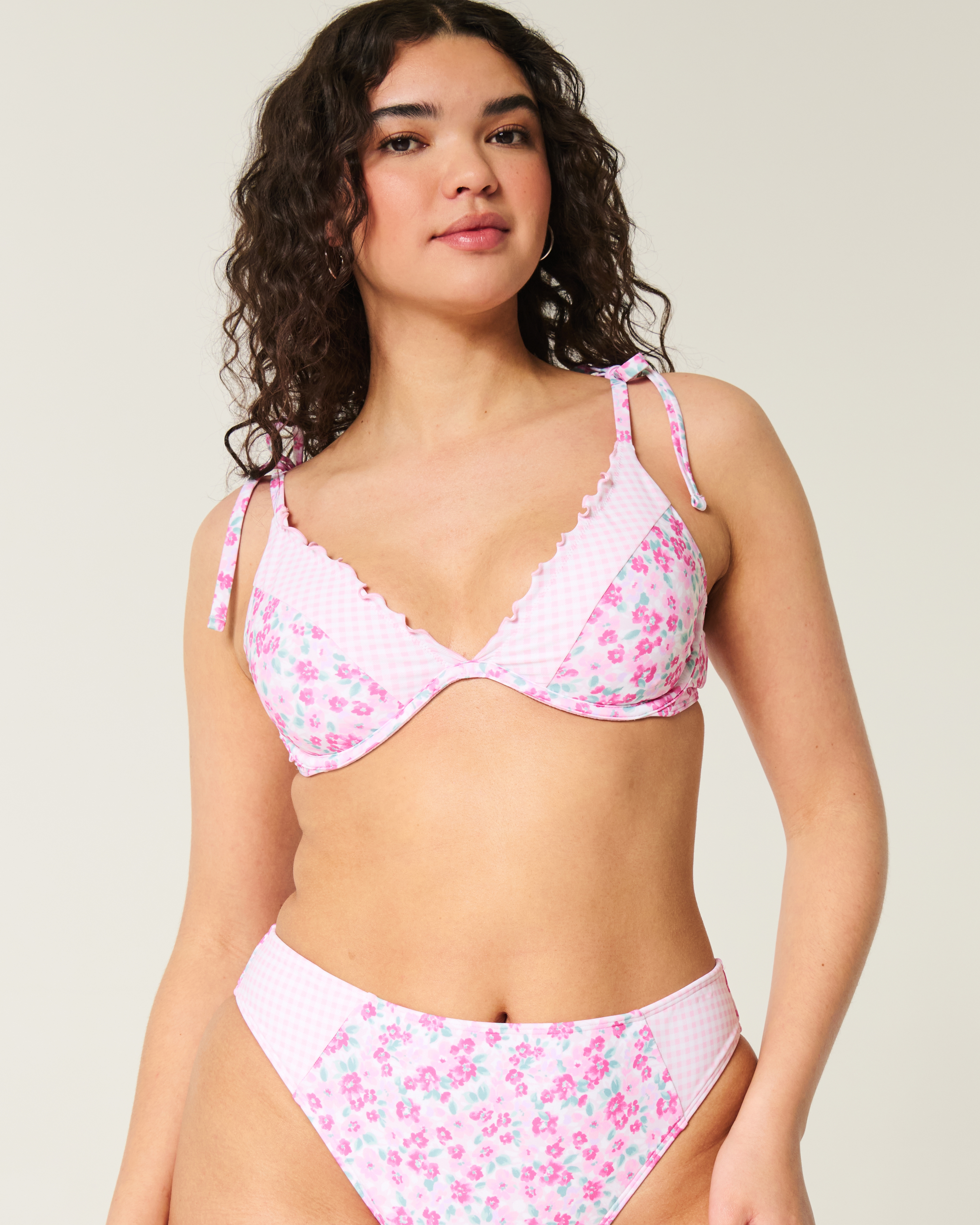 Ruffle Edge Underwire Bikini Top