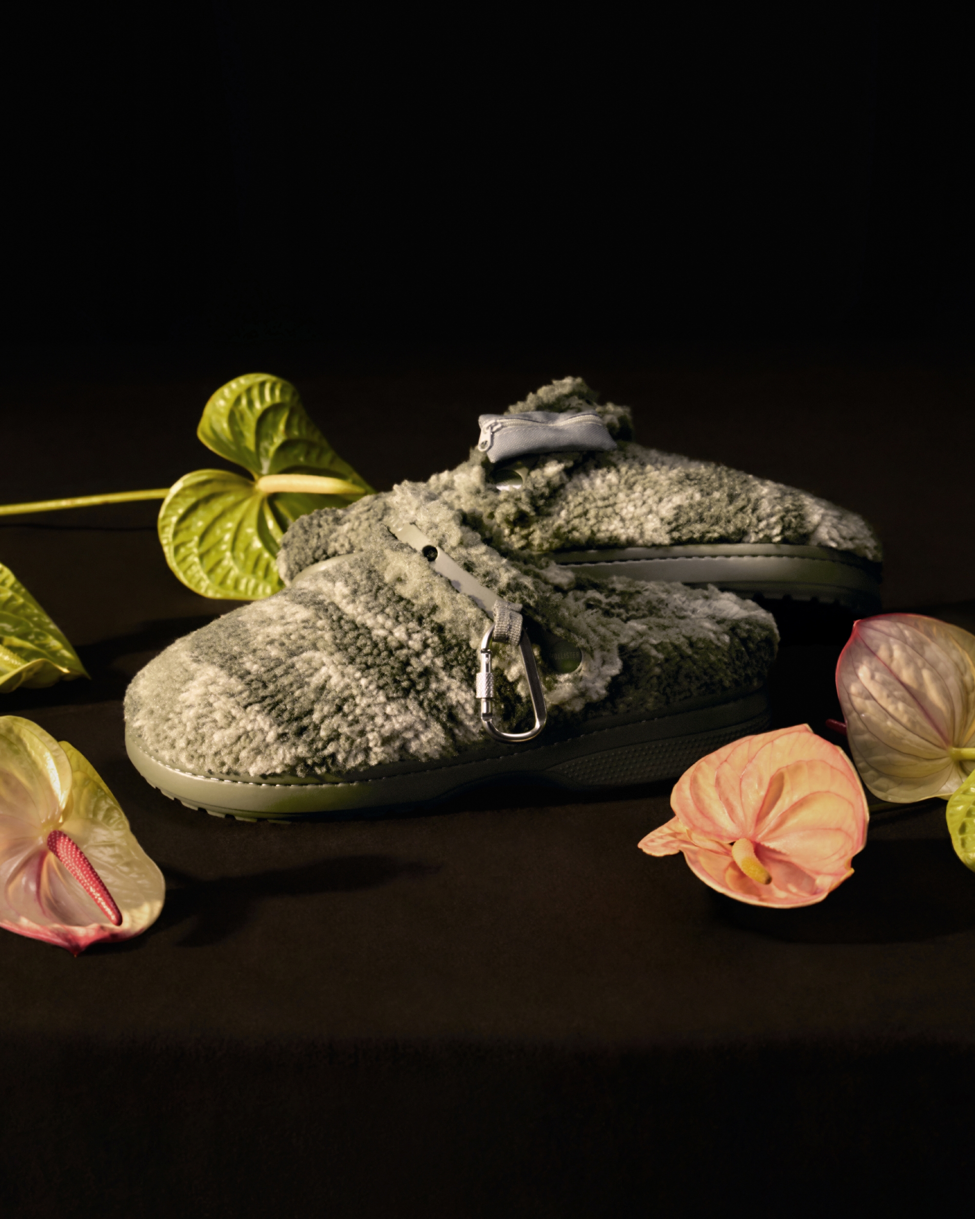 Hollister x Crocs Classic Unfurgettable Clog