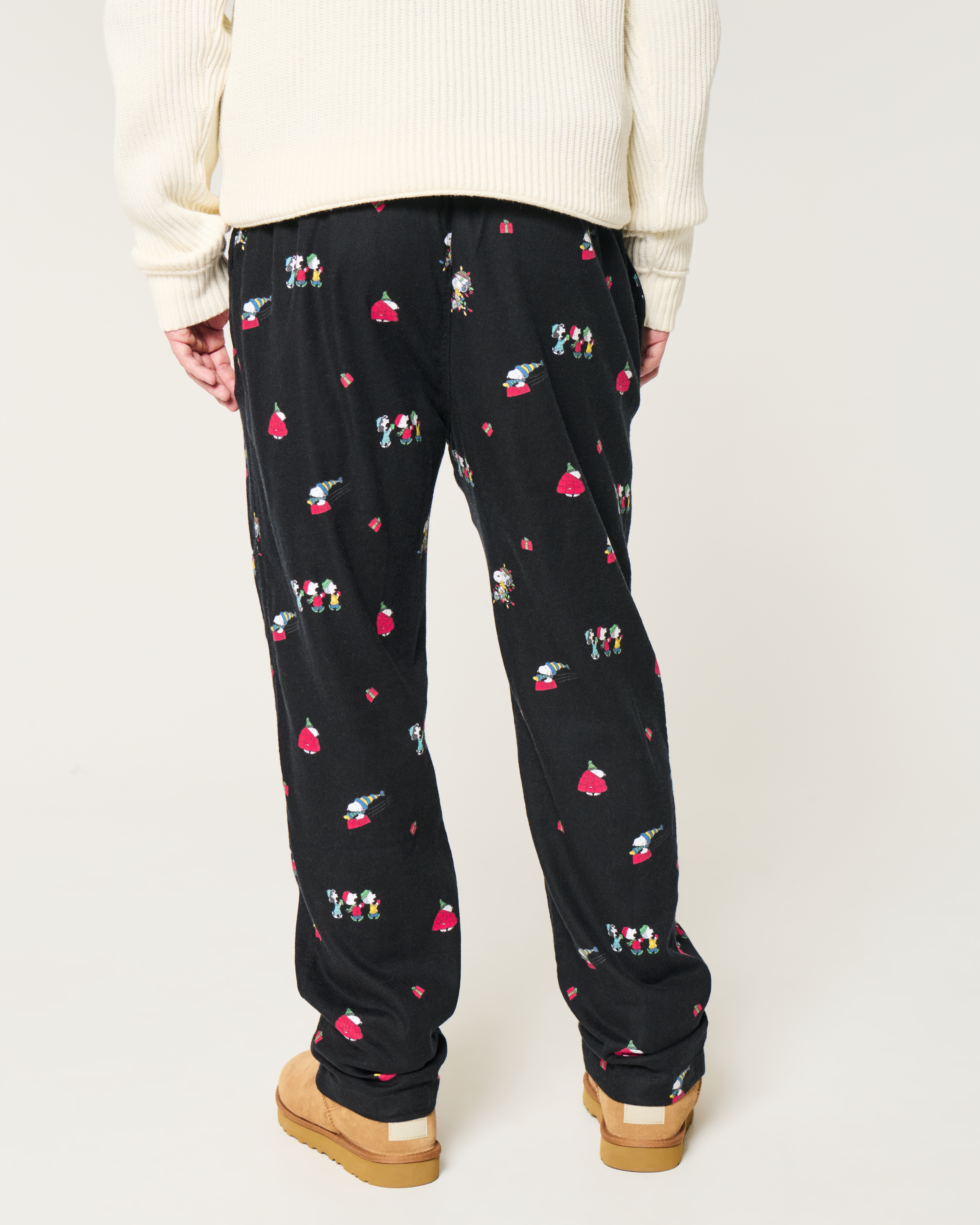 24/7 Snoopy Graphic Flannel Pajama Pants