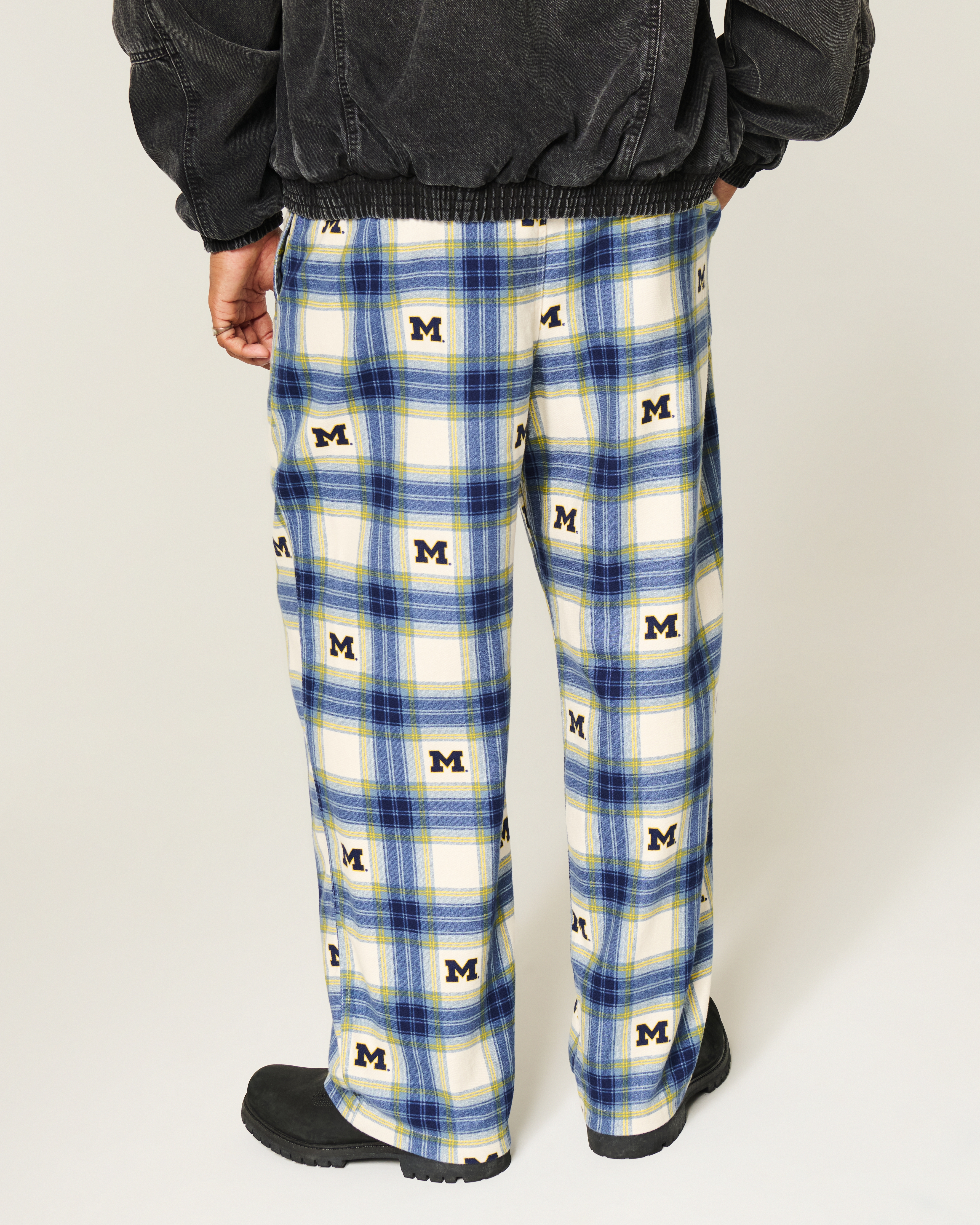 University of Michigan Wolverines Graphic Flannel Pants
