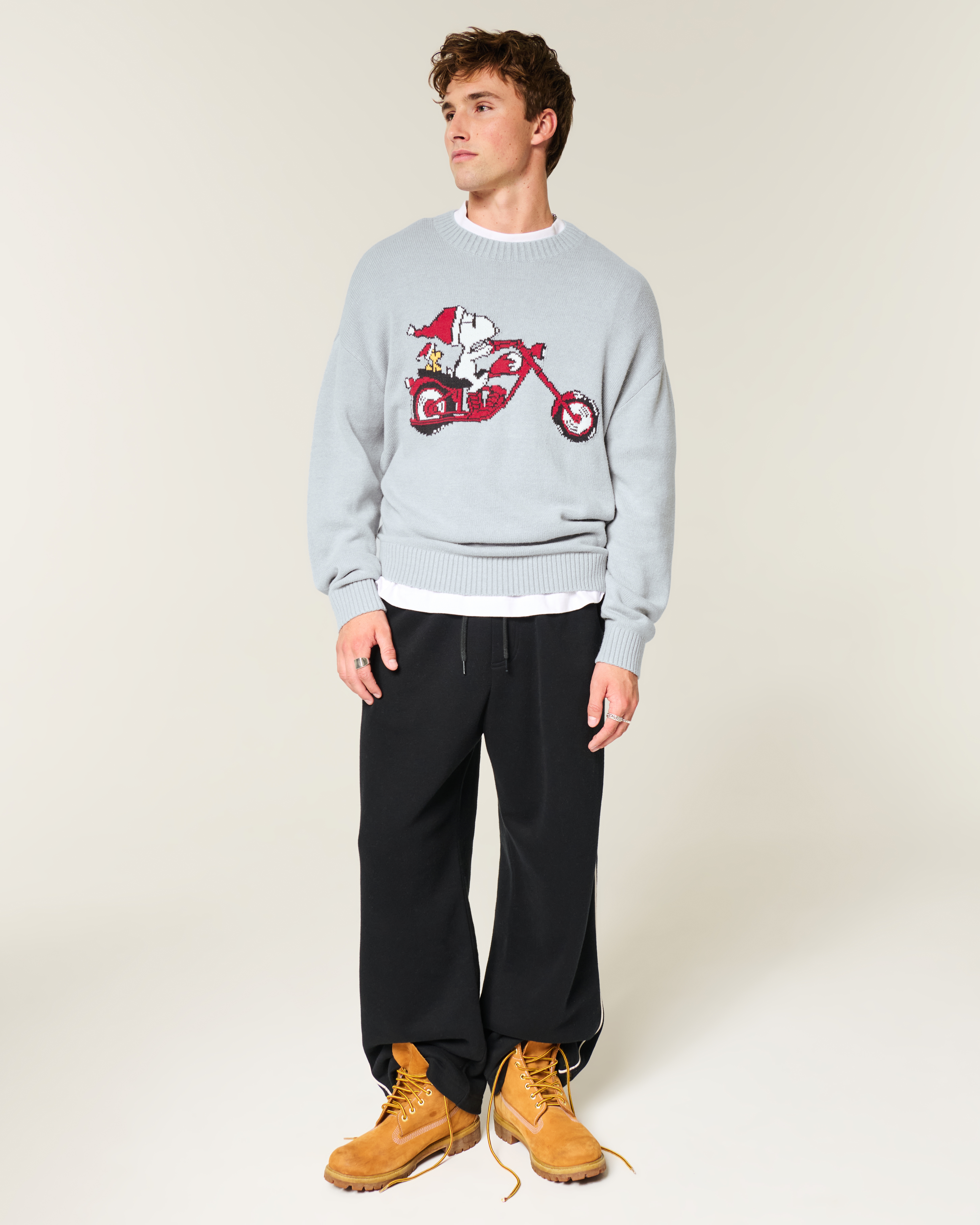 Boxy Snoopy Graphic Crew Sweater