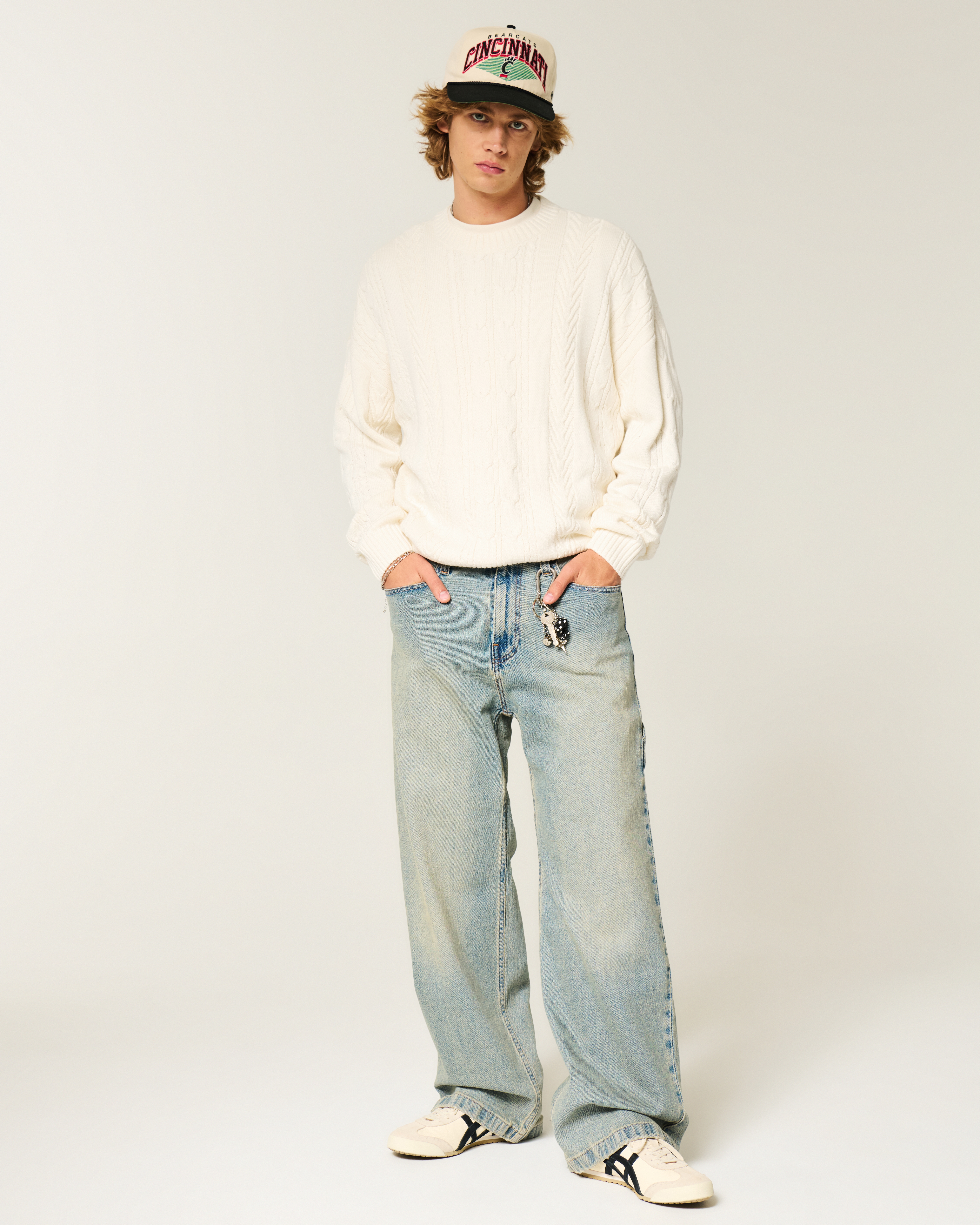 Relaxed Cable-Knit Crew Sweater