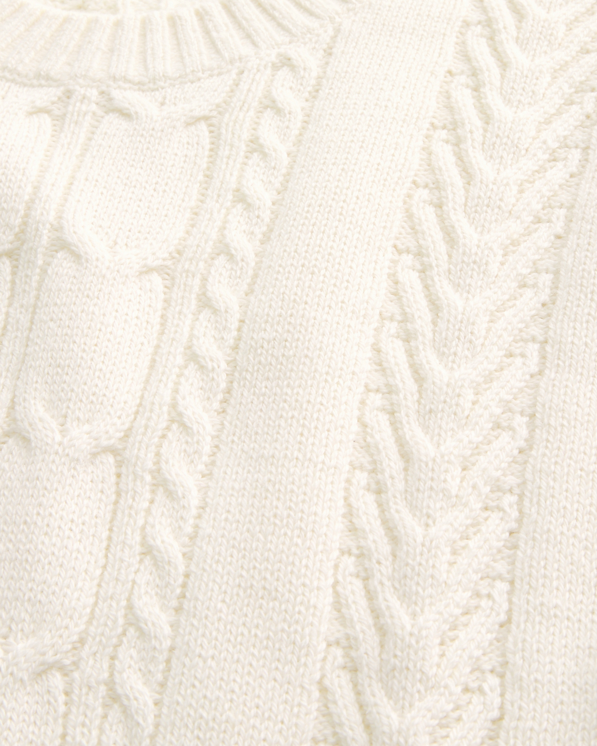 Relaxed Cable-Knit Crew Sweater