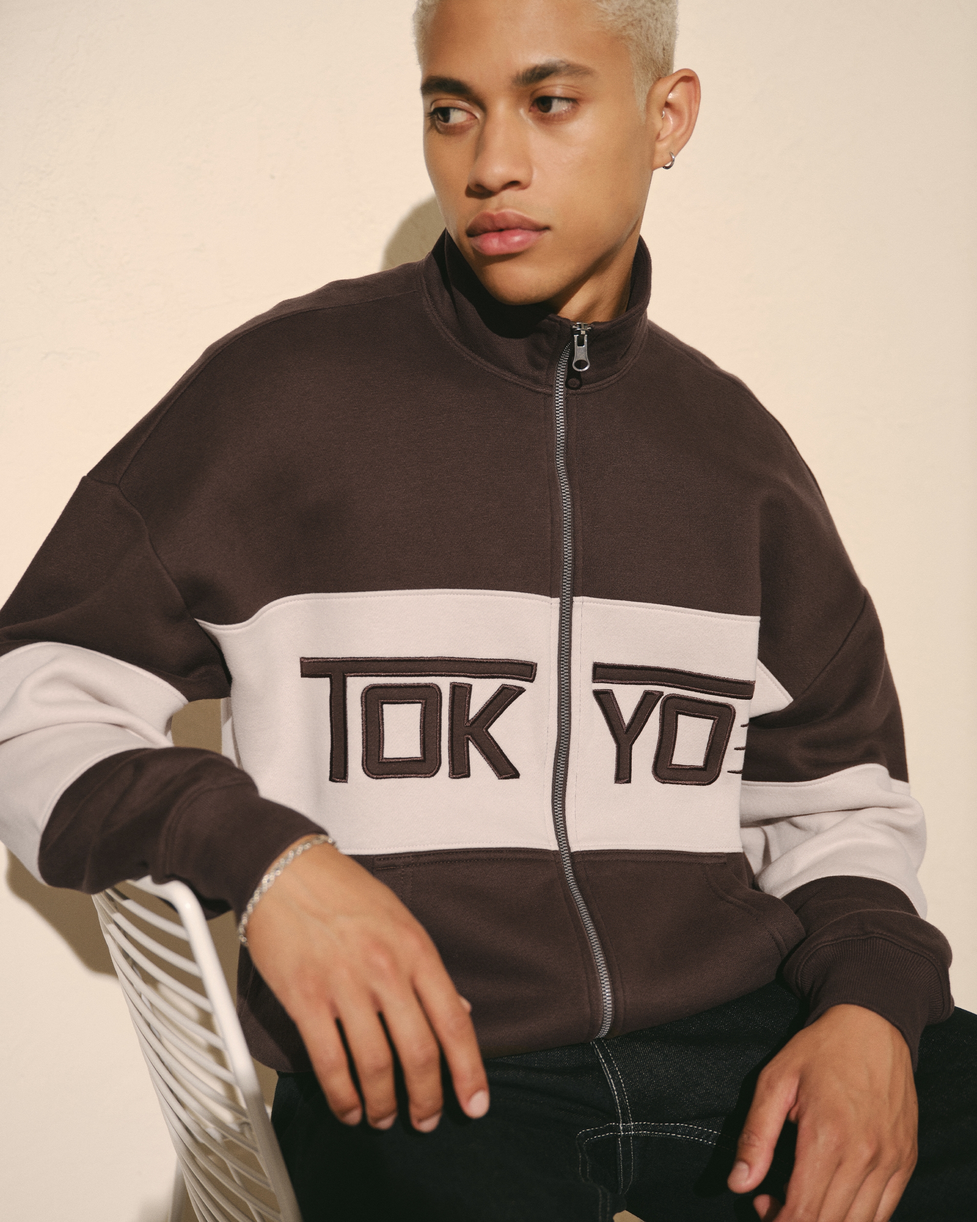 Boxy Zip-Up Tokyo Graphic Sweatshirt