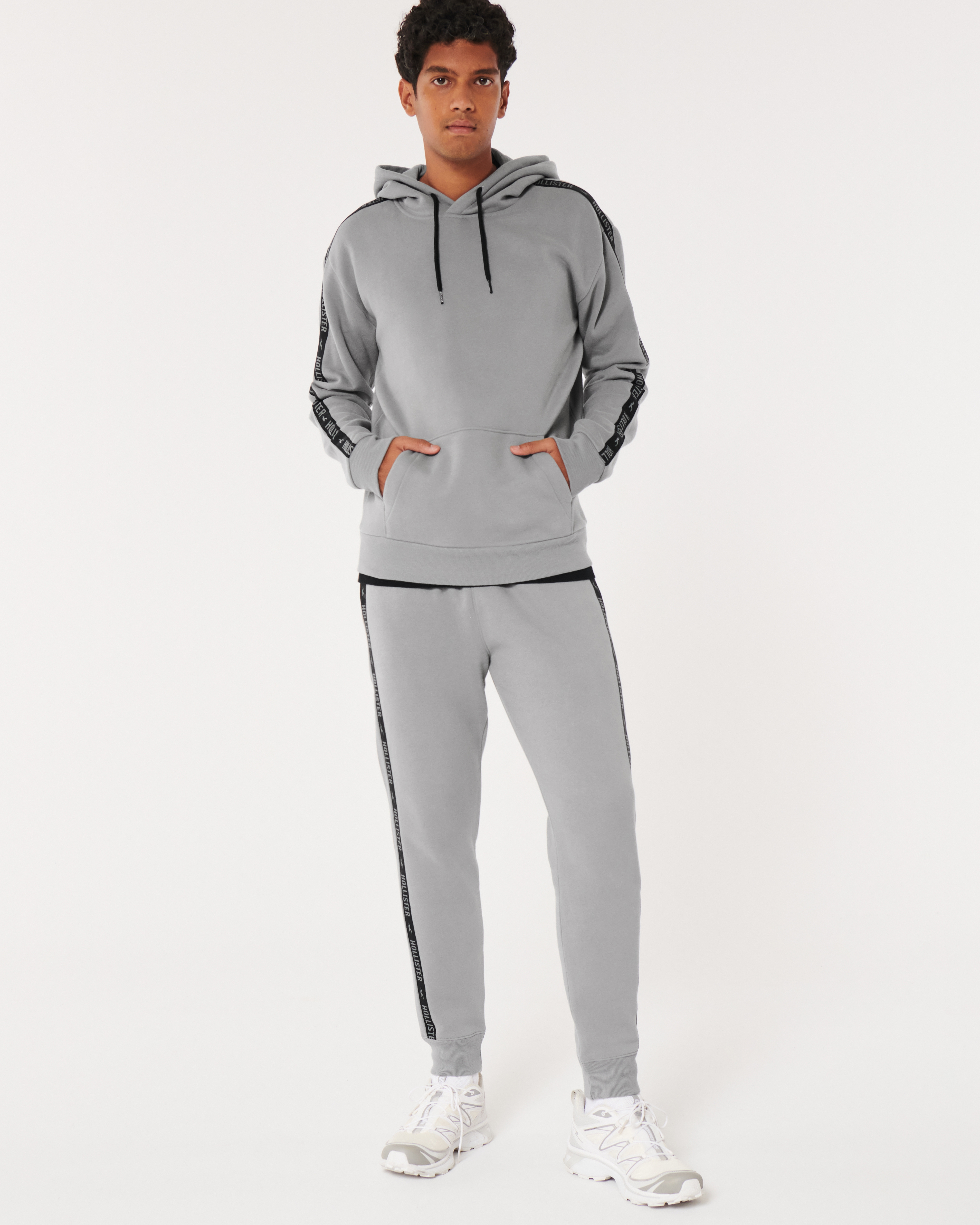 Hollister best sale tracksuit mens