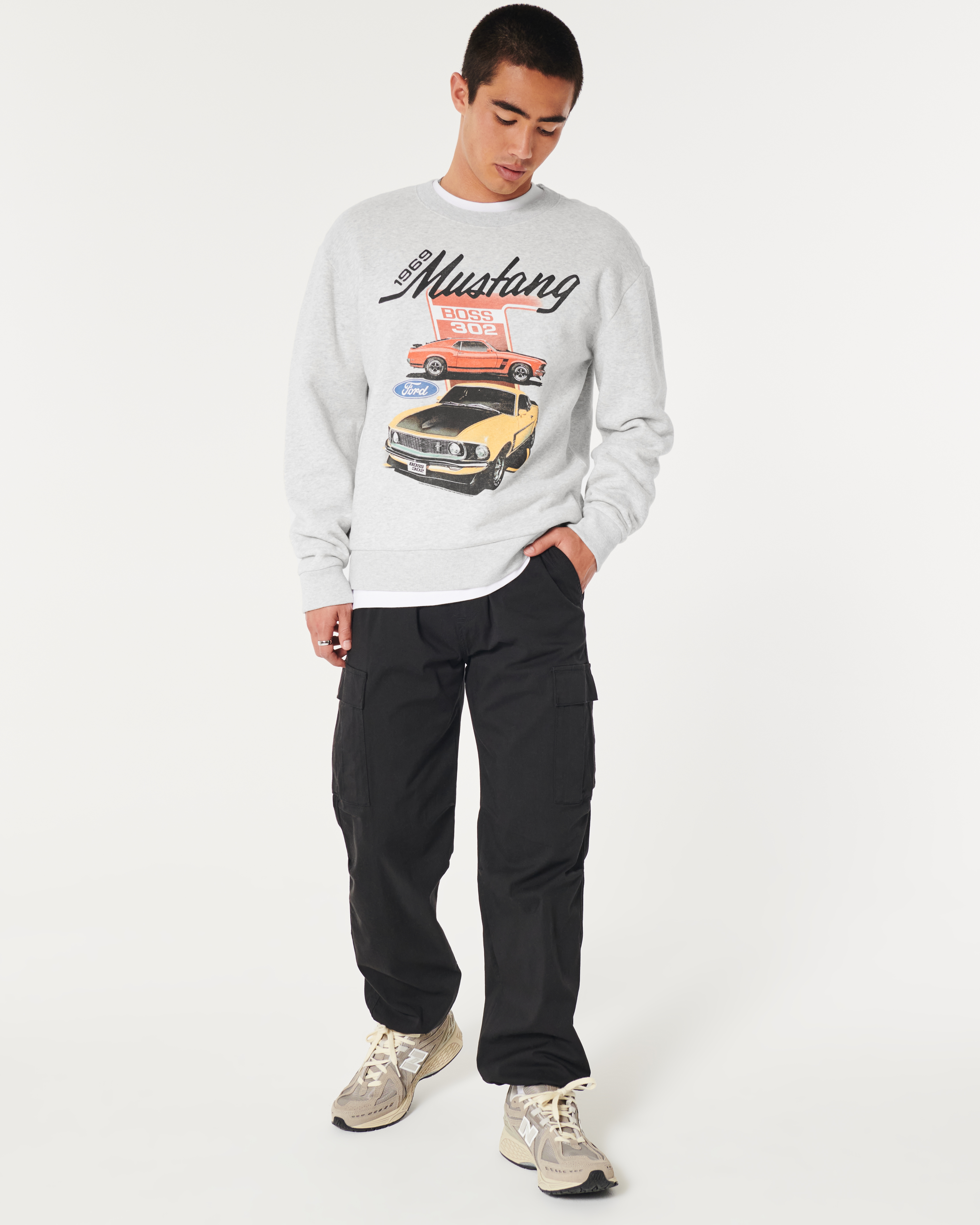 Relaxed Mickey Mouse Graphic Crew Sweatshirt