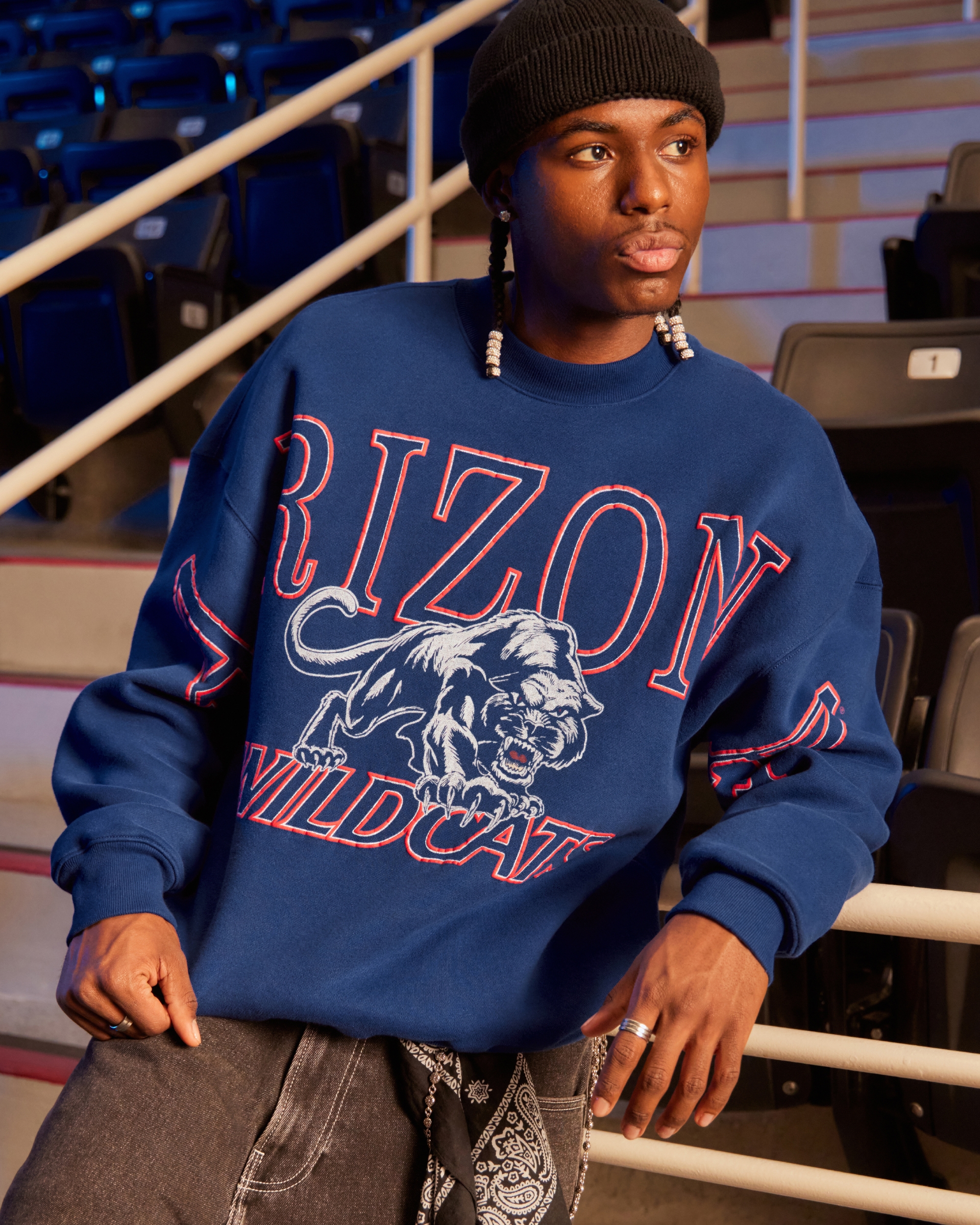 Boxy University of Arizona Wildcats Graphic Crew Sweatshirt