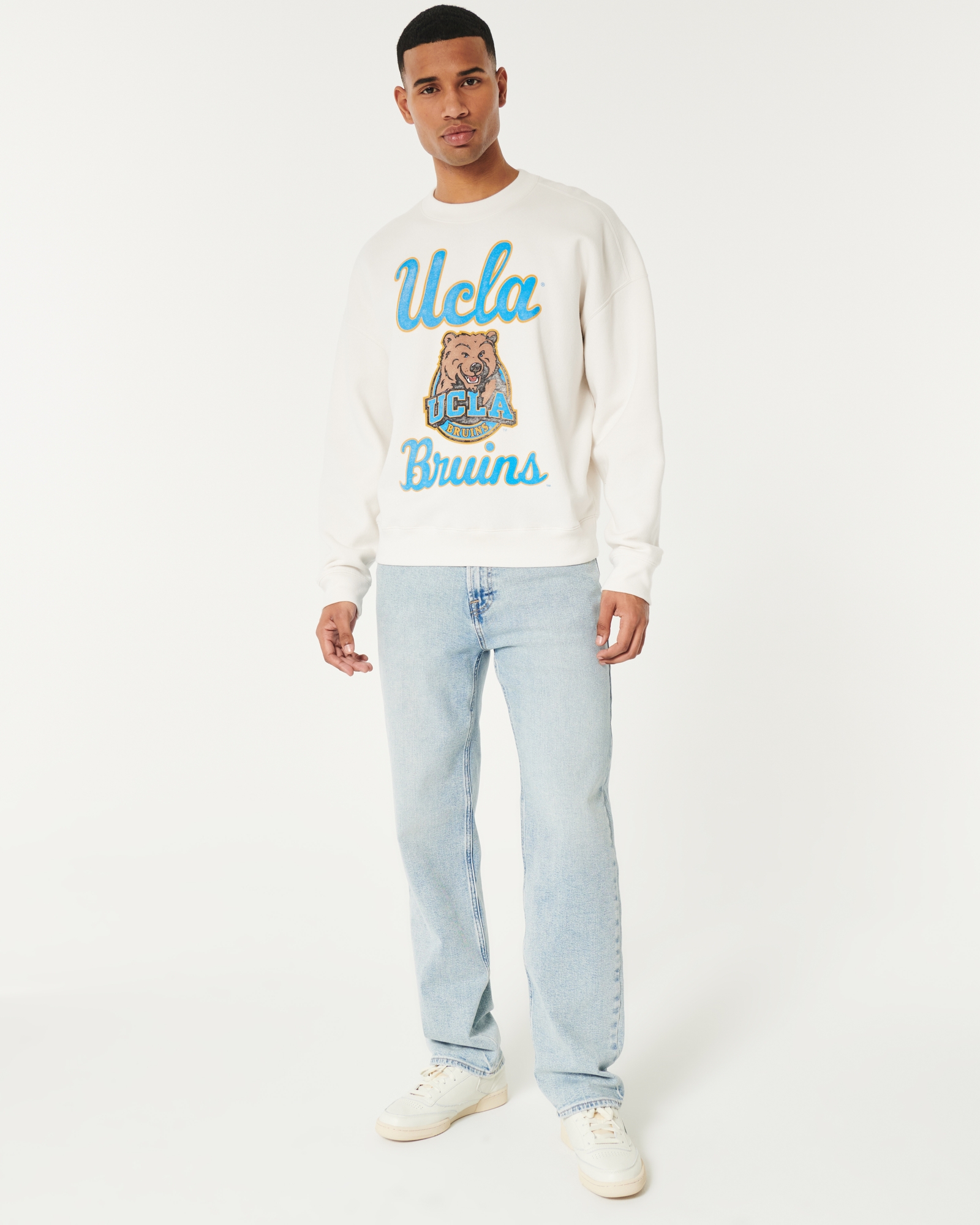 Shop Hollister Co. Street Style T-Shirts (323-243-2941-208) by Delta.USA