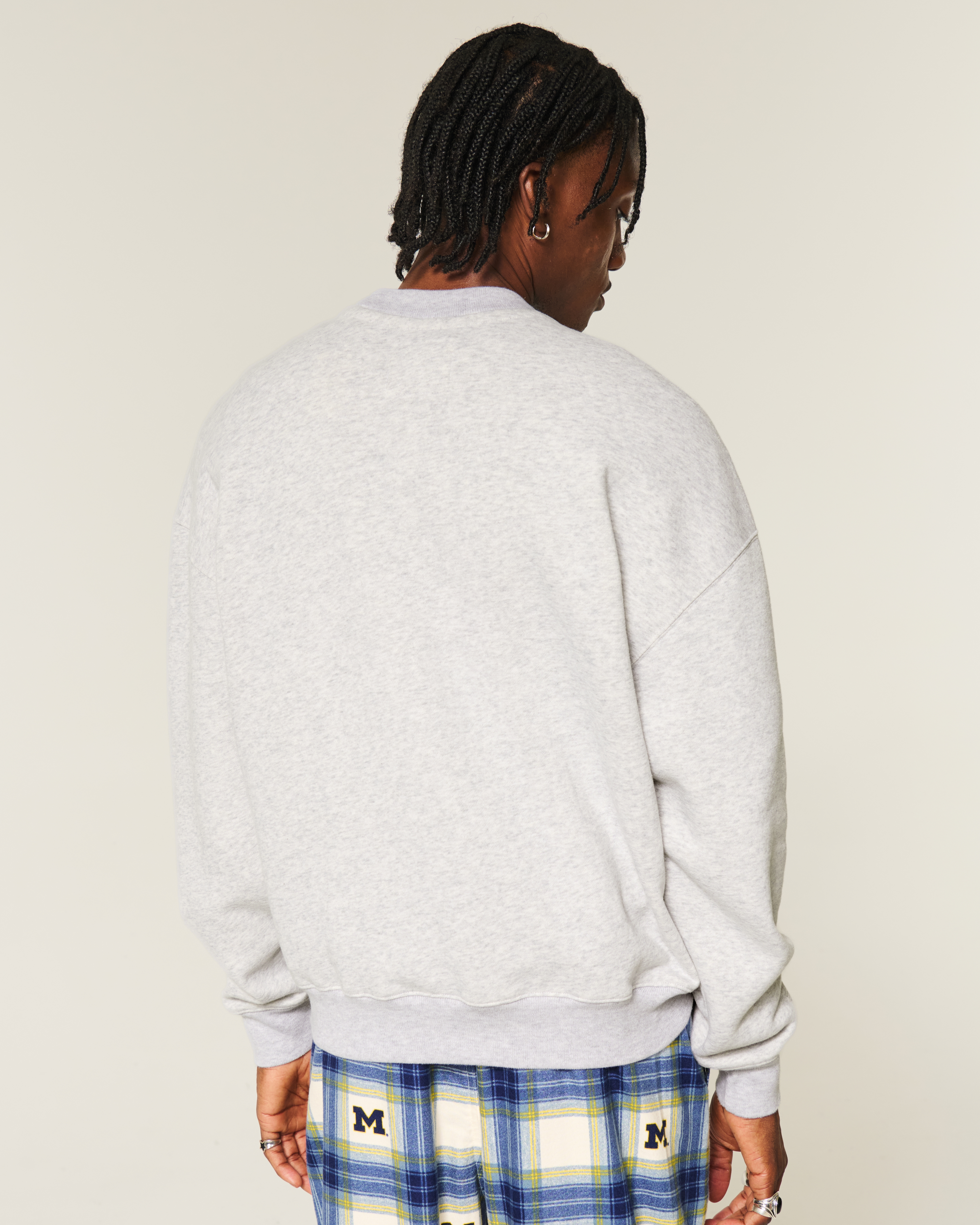 Boxy University of Michigan Wolverines Graphic Crew Sweatshirt