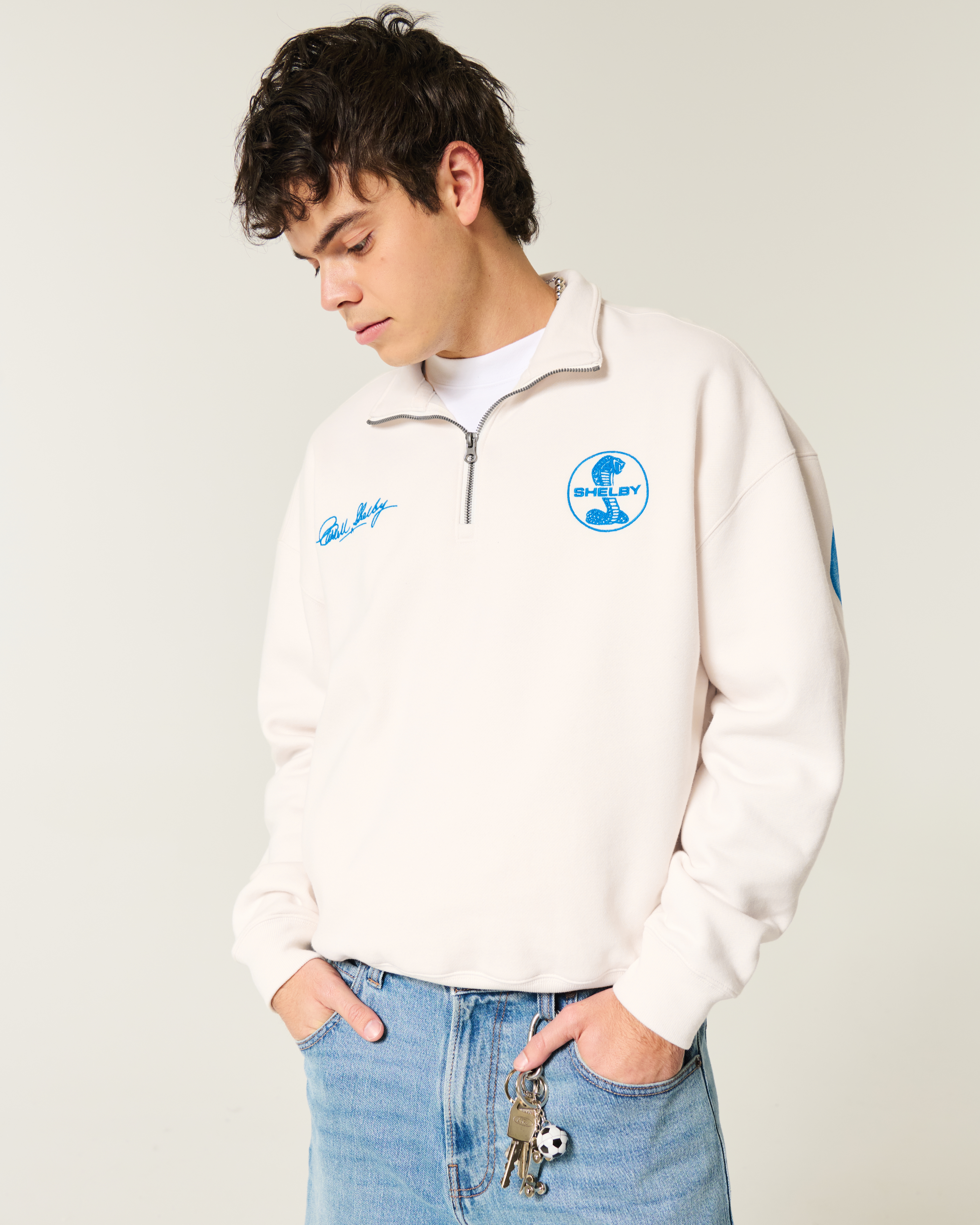 ★Hollister Co.★シェルビー グラフィック パーカー Men's Boxy Shelby Graphic Half-Zip Sweatshirt | Men's Tops