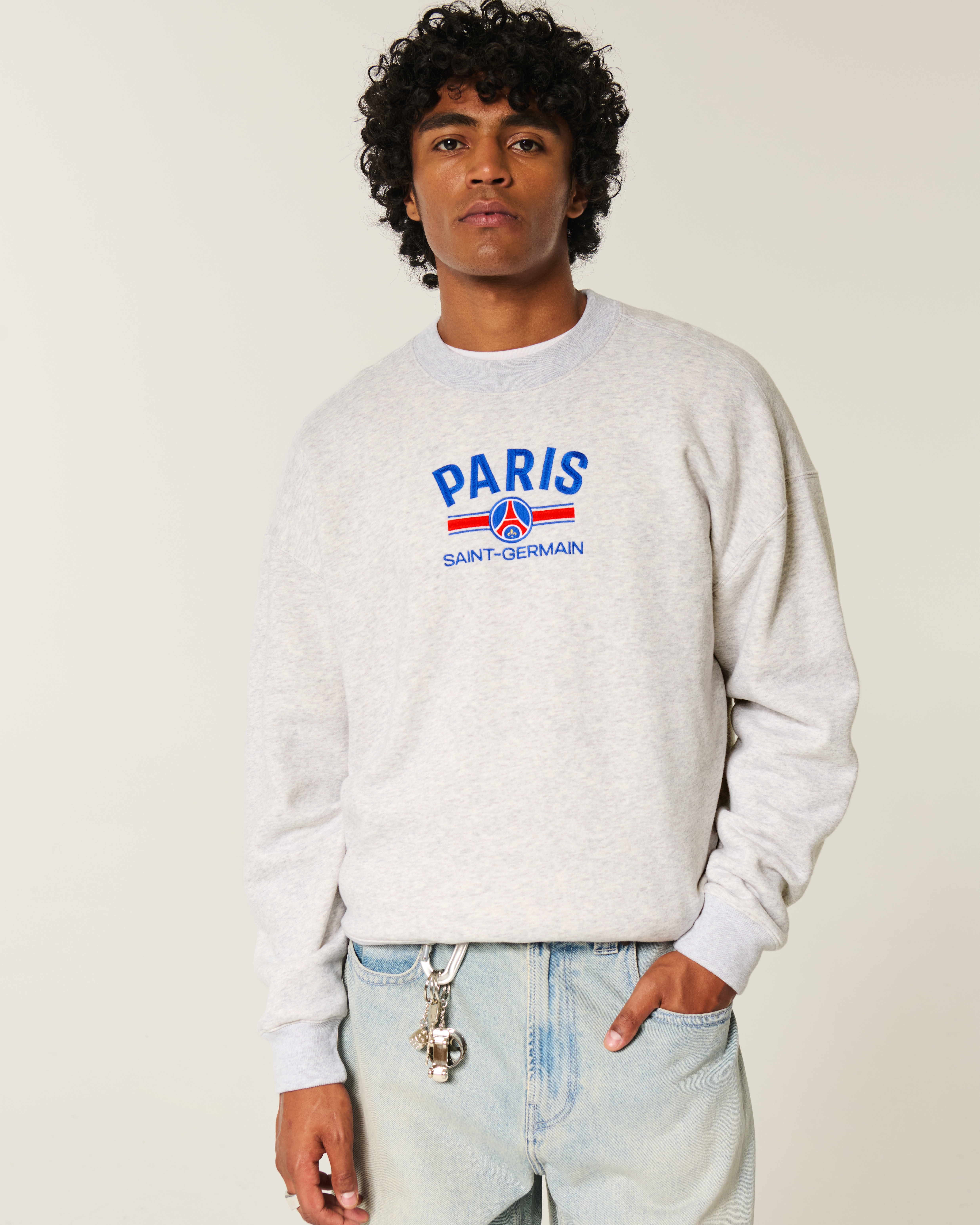 Boxy Paris Saint-Germain Graphic Crew Sweatshirt