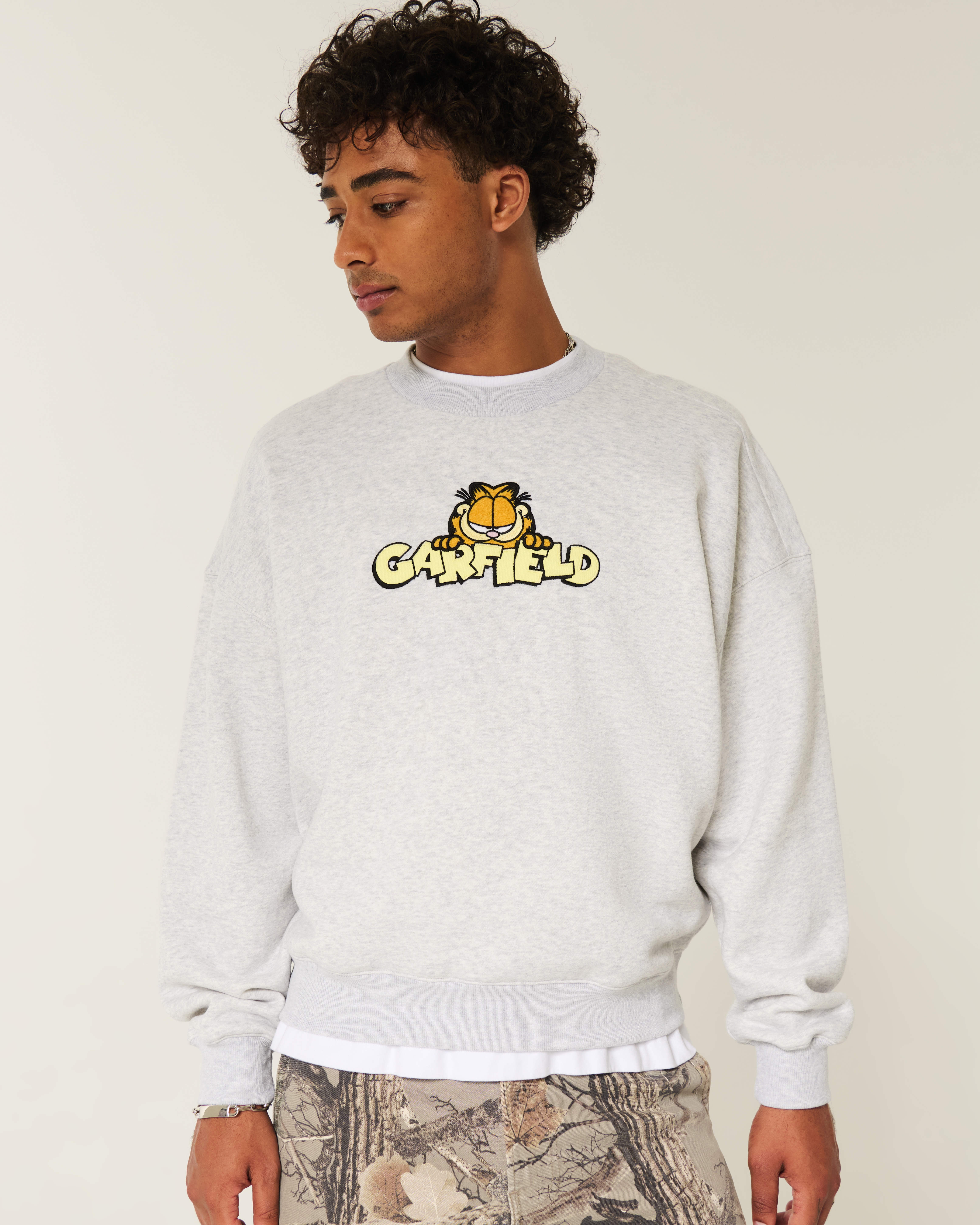 Garfield Graphic Crew Sweatshirt