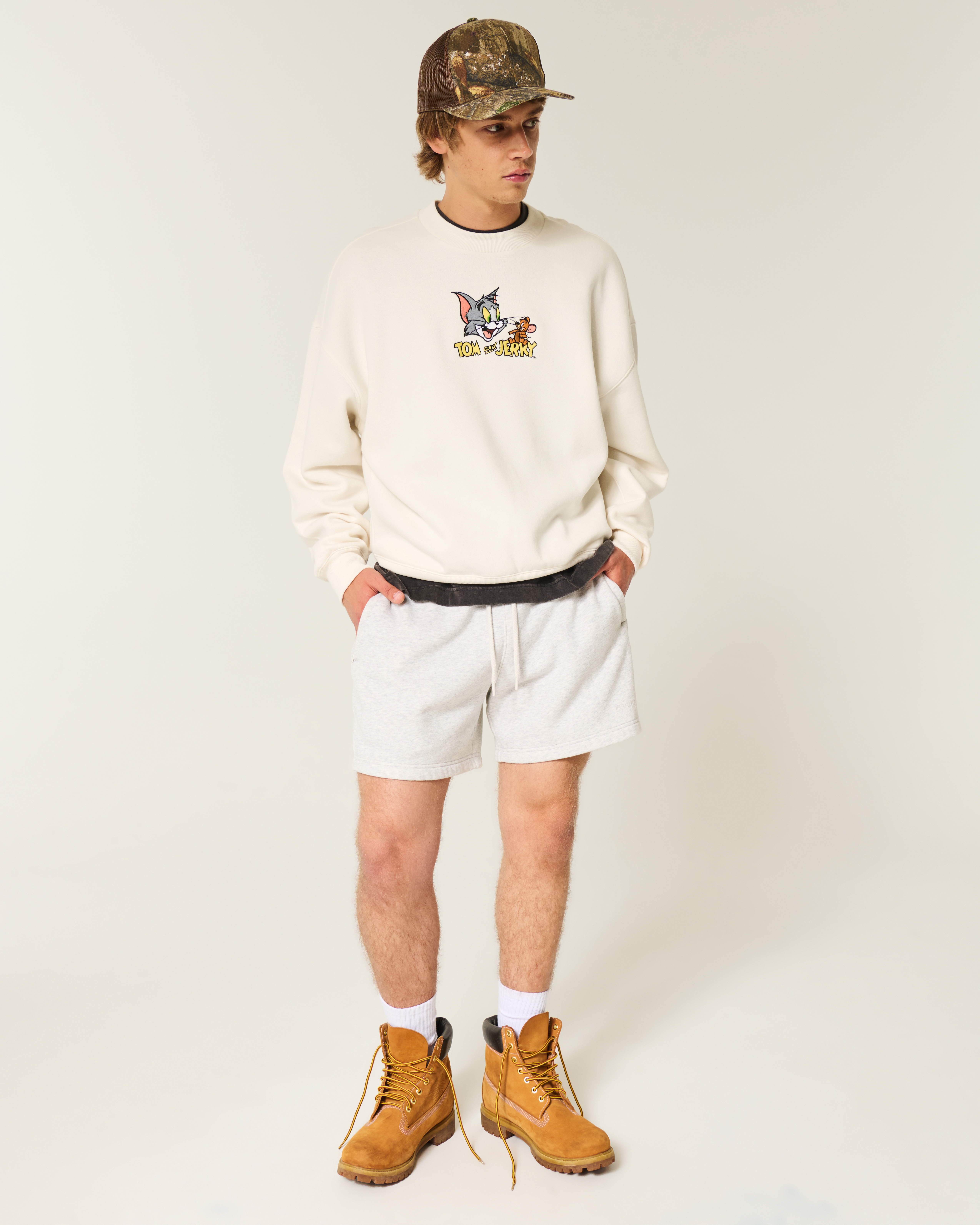 Baggy Cinch Tom and Jerry Graphic Crew Sweatshirt