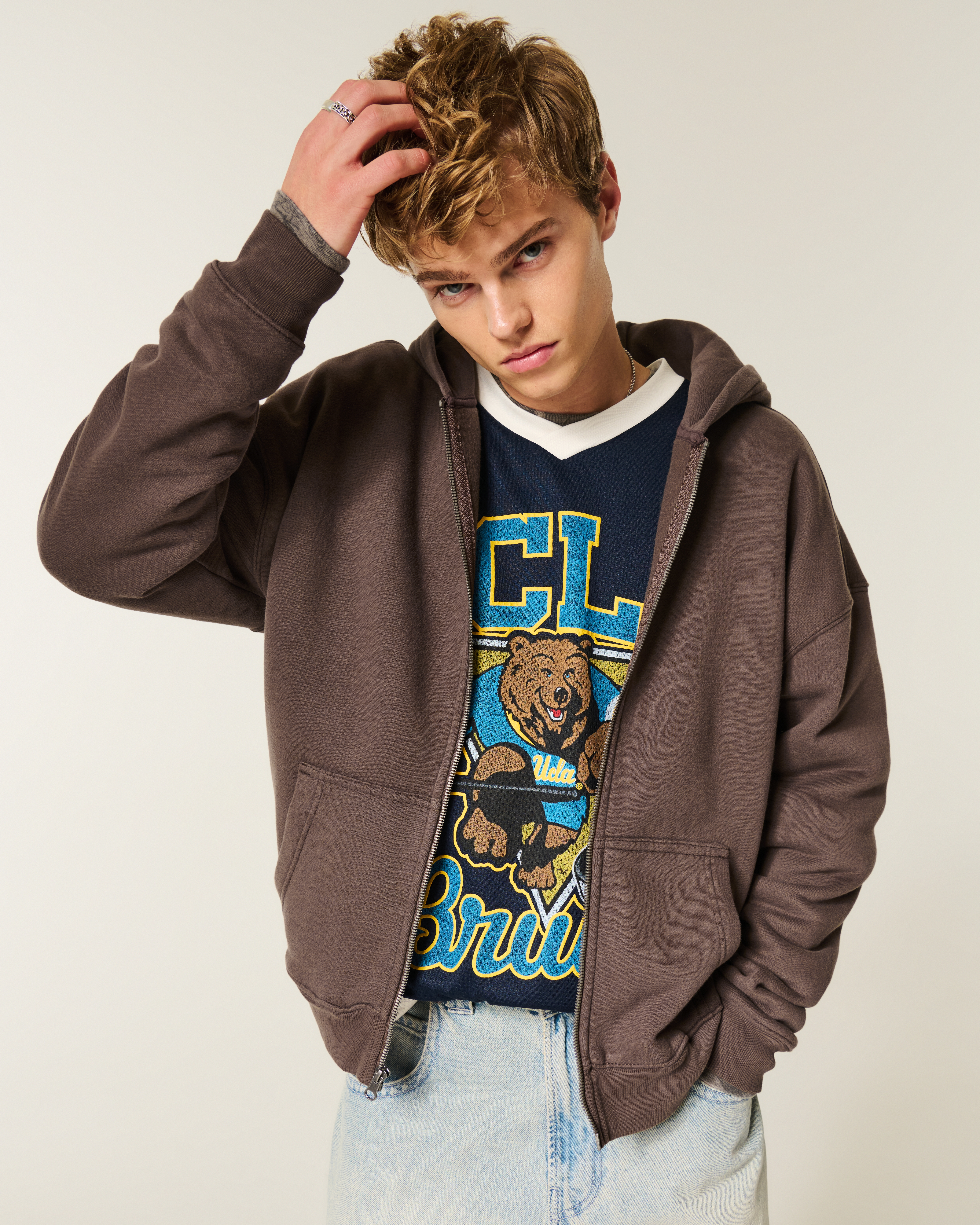 Hollister Feel Good Boxy Zip-Up Hoodie