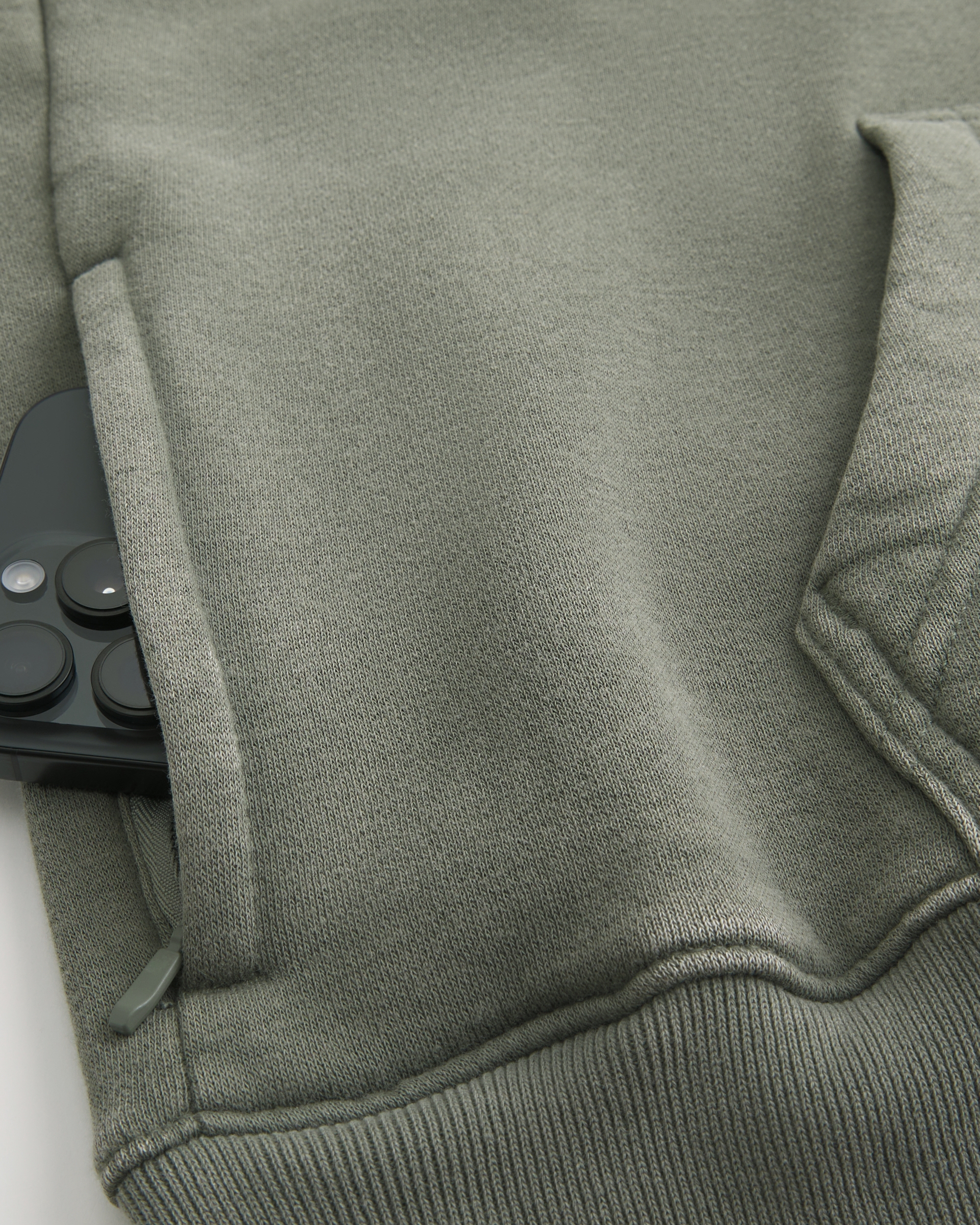 Hollister Feel Good Boxy Washed Hoodie