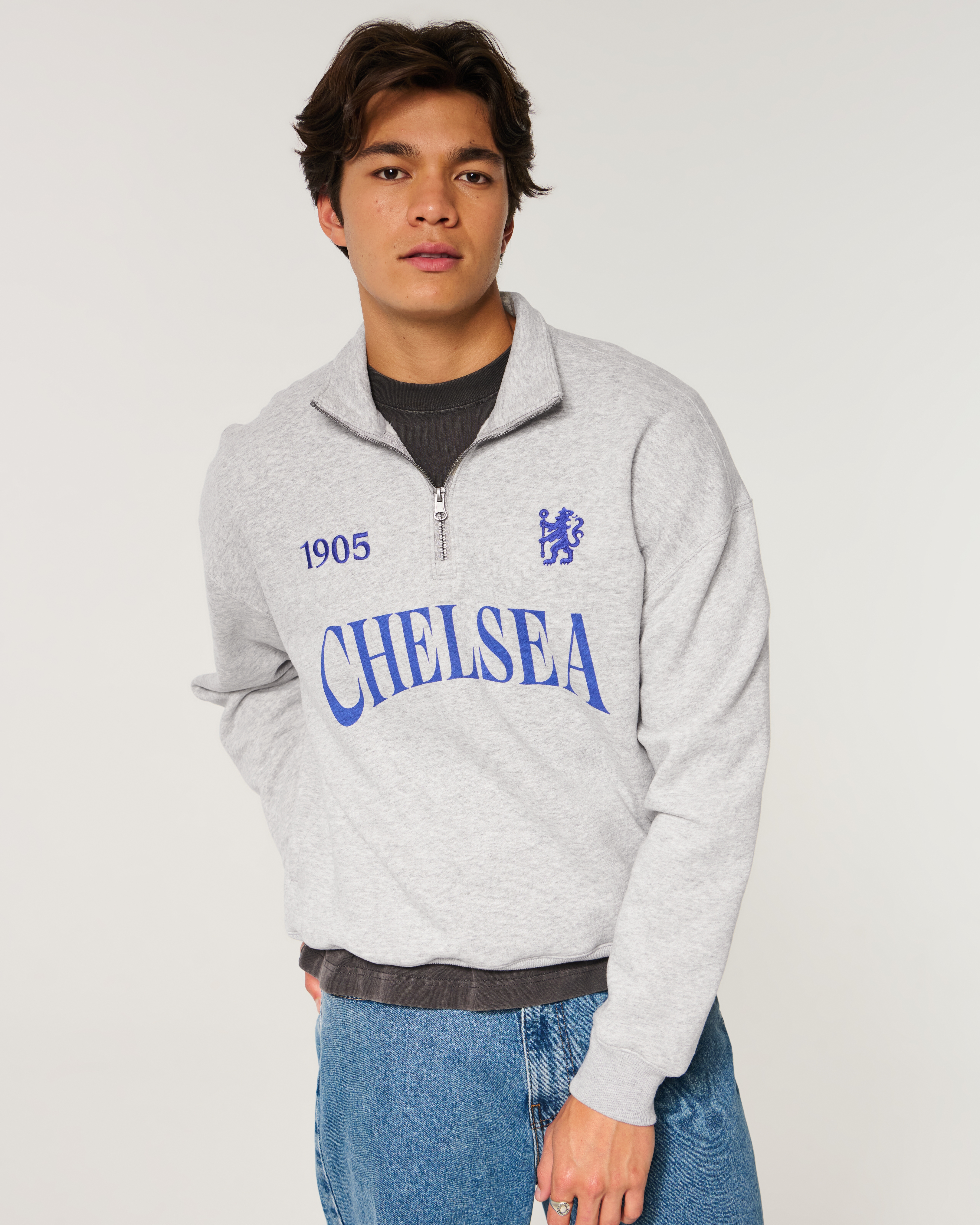 Quarter-Zip Chelsea F.C. Graphic Sweatshirt