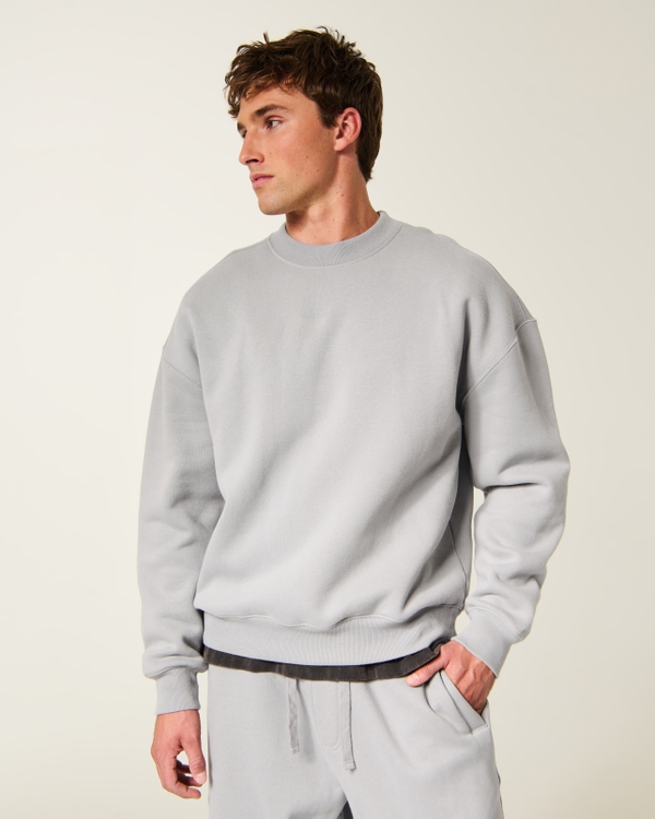 Hollister Feel Good Boxy Crew Sweatshirt
