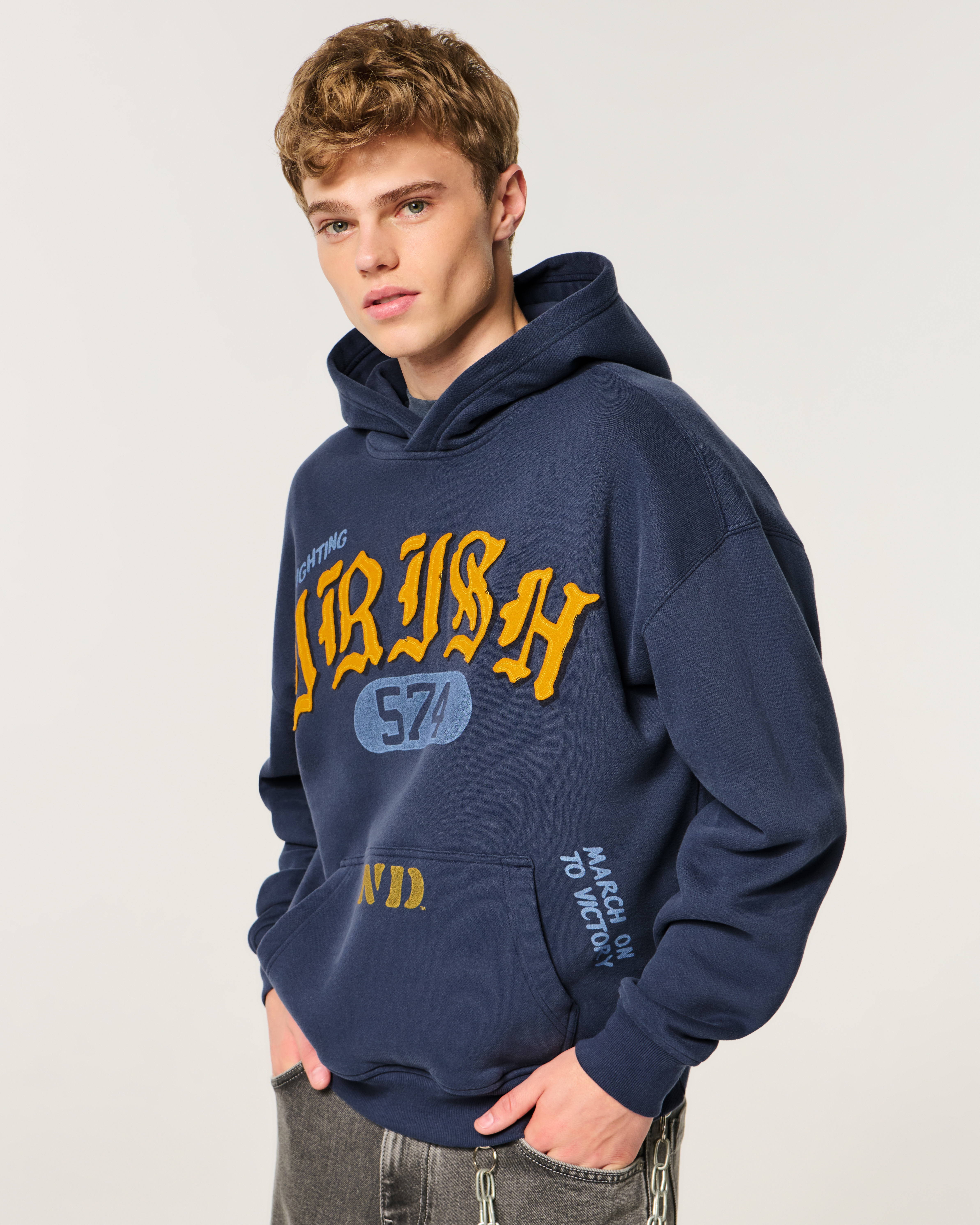 Boxy University of Notre Dame Fighting Irish Graphic Hoodie