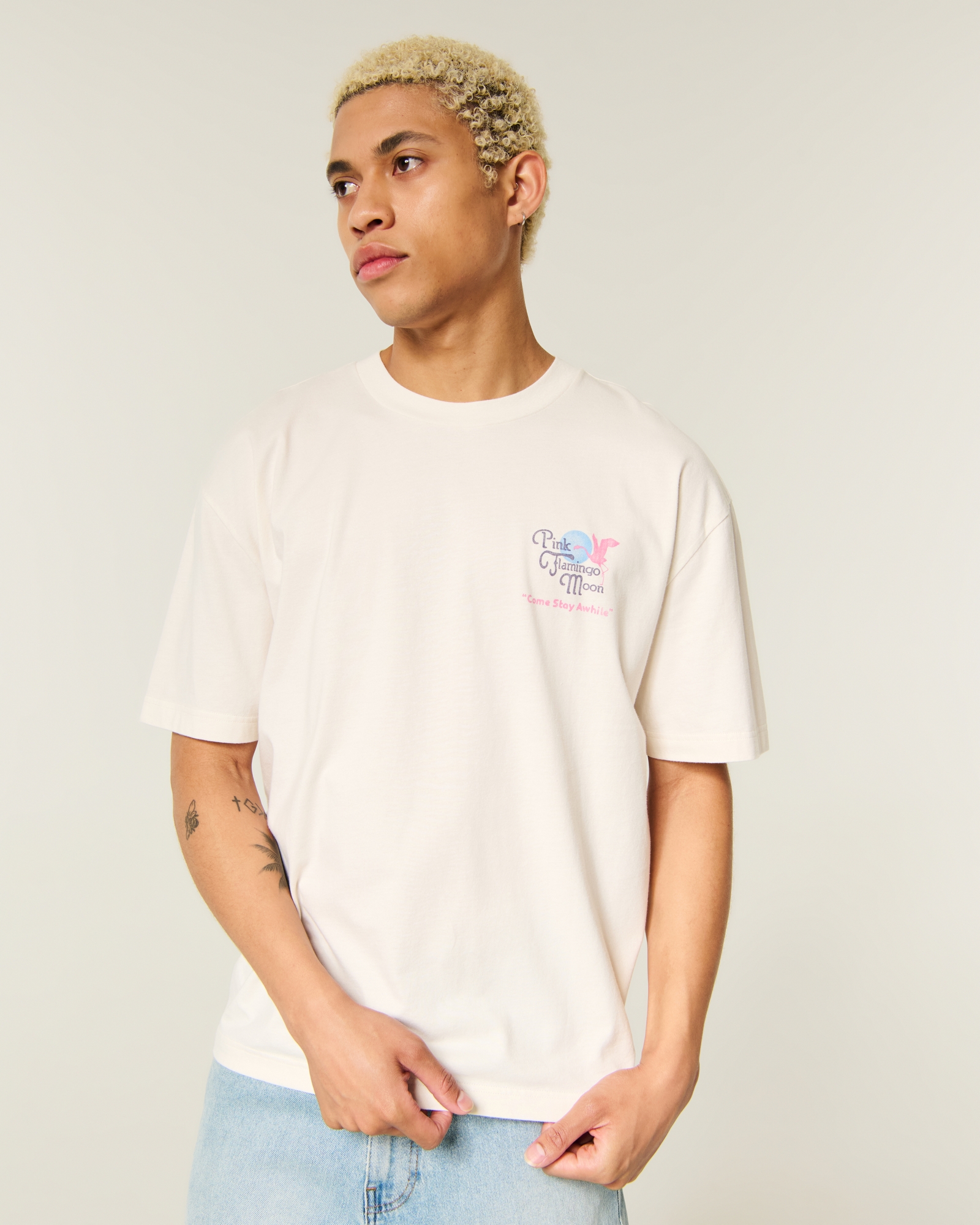 フラミンゴ⑅◡̈ Men's Boxy Cotton Pink Flamingo Moon Graphic Tee | Men's Tops