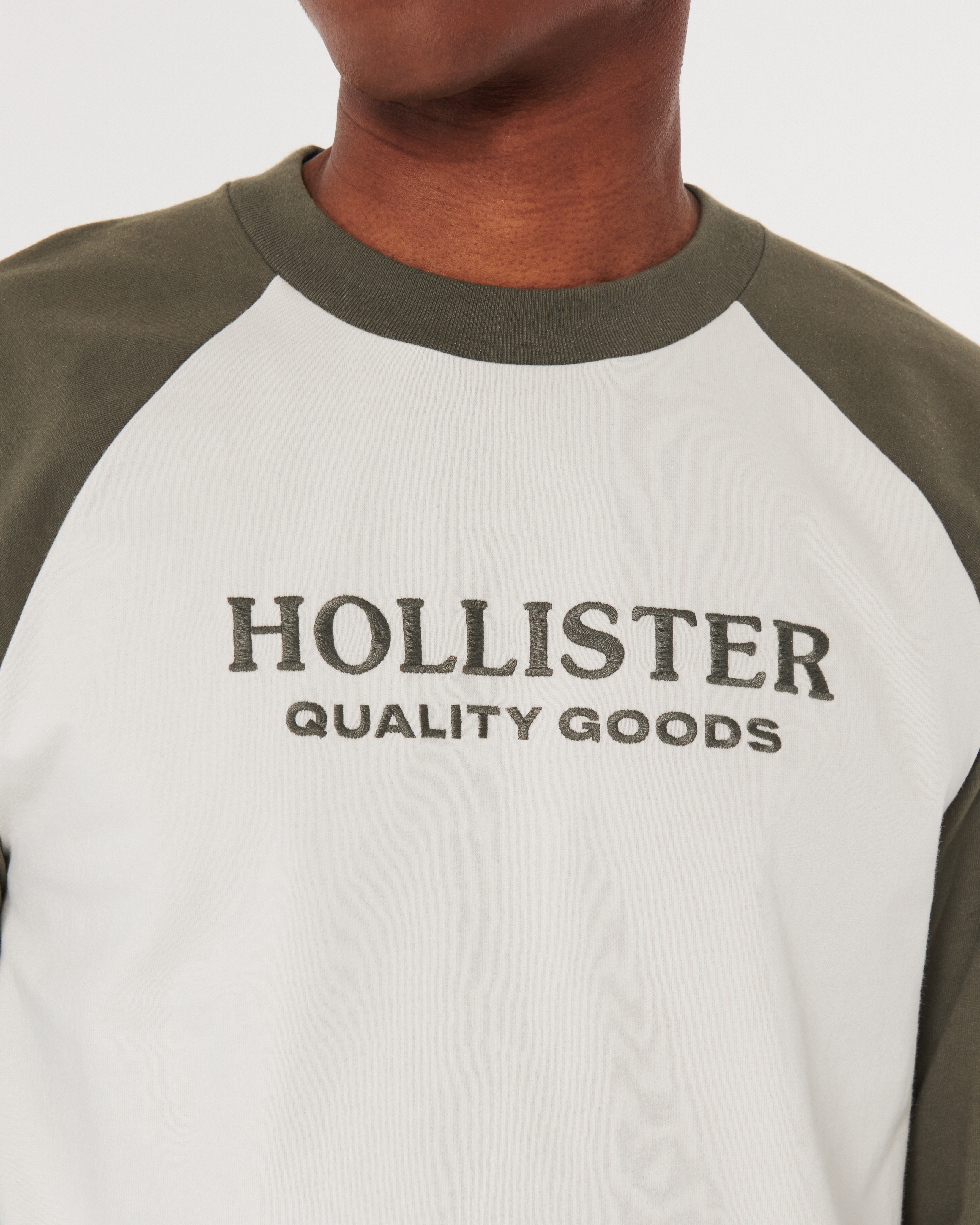 Men s Heavyweight Long Sleeve Raglan Logo Graphic Tee Men s Sale HollisterCo