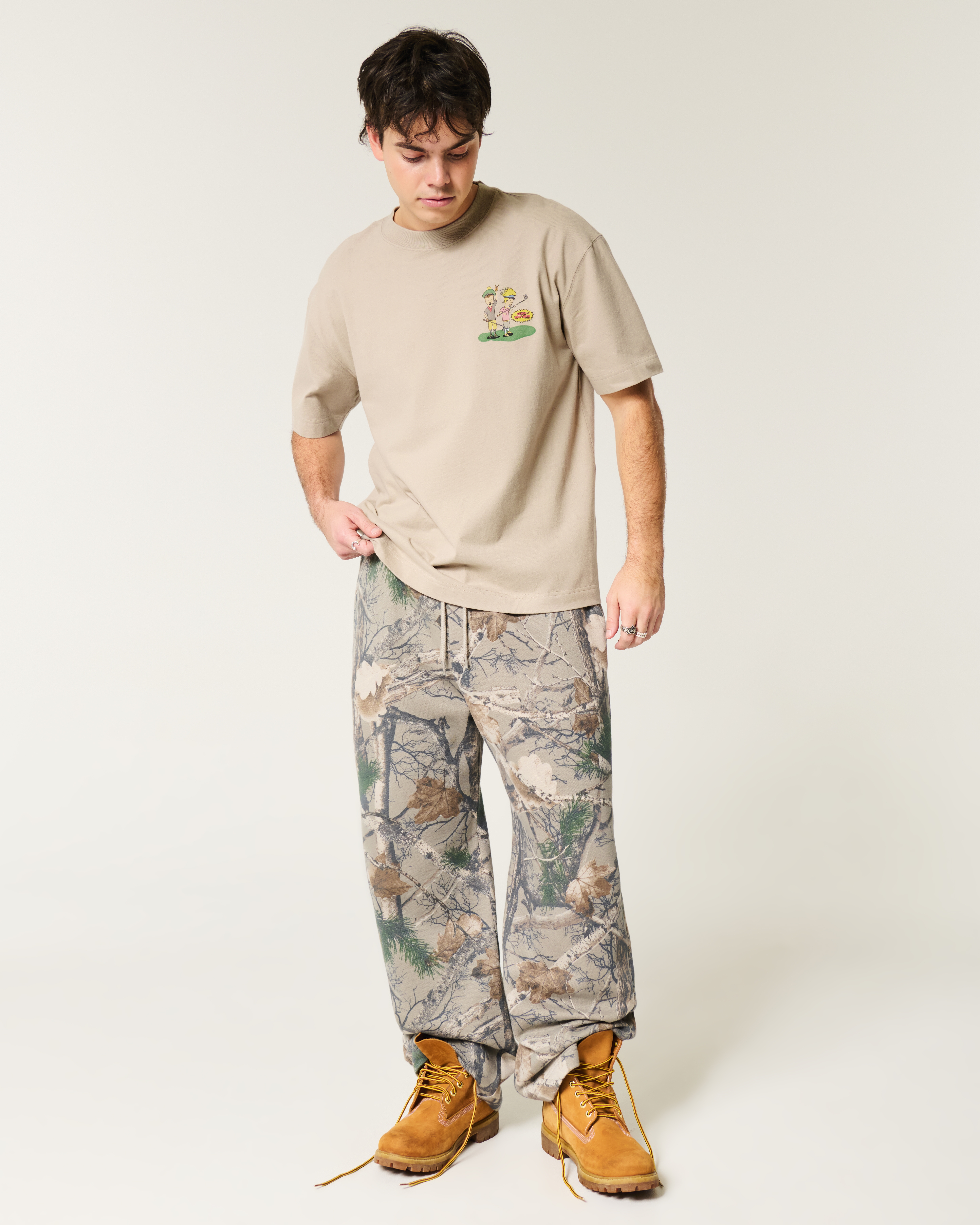 Men's Boxy Heavyweight Tweety Golf Graphic Tee | Men's