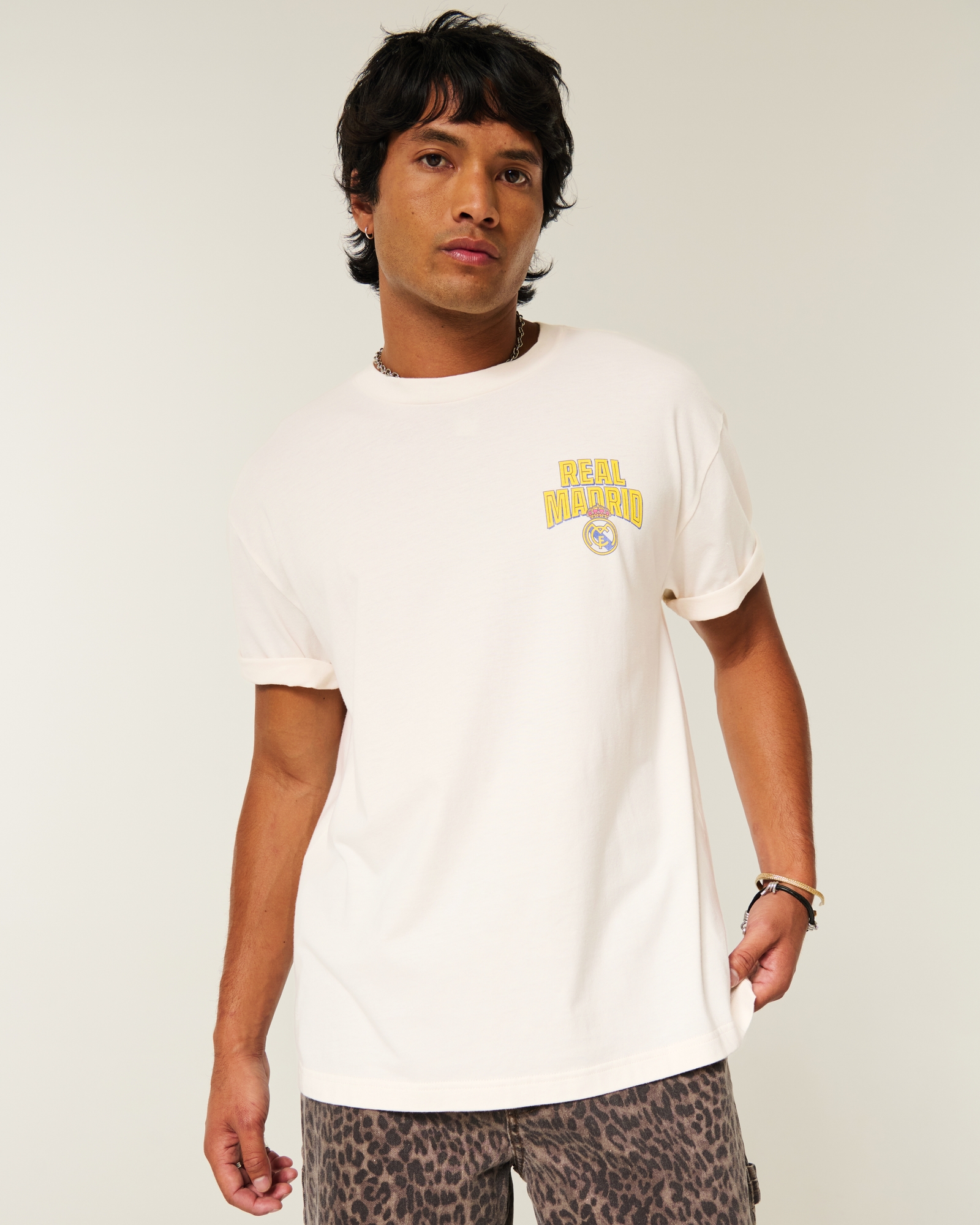 Men's Aston Villa F.C. Graphic Tee | Men's Tops | HollisterCo.com