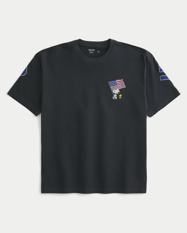 Boxy Snoopy USA Graphic Tee