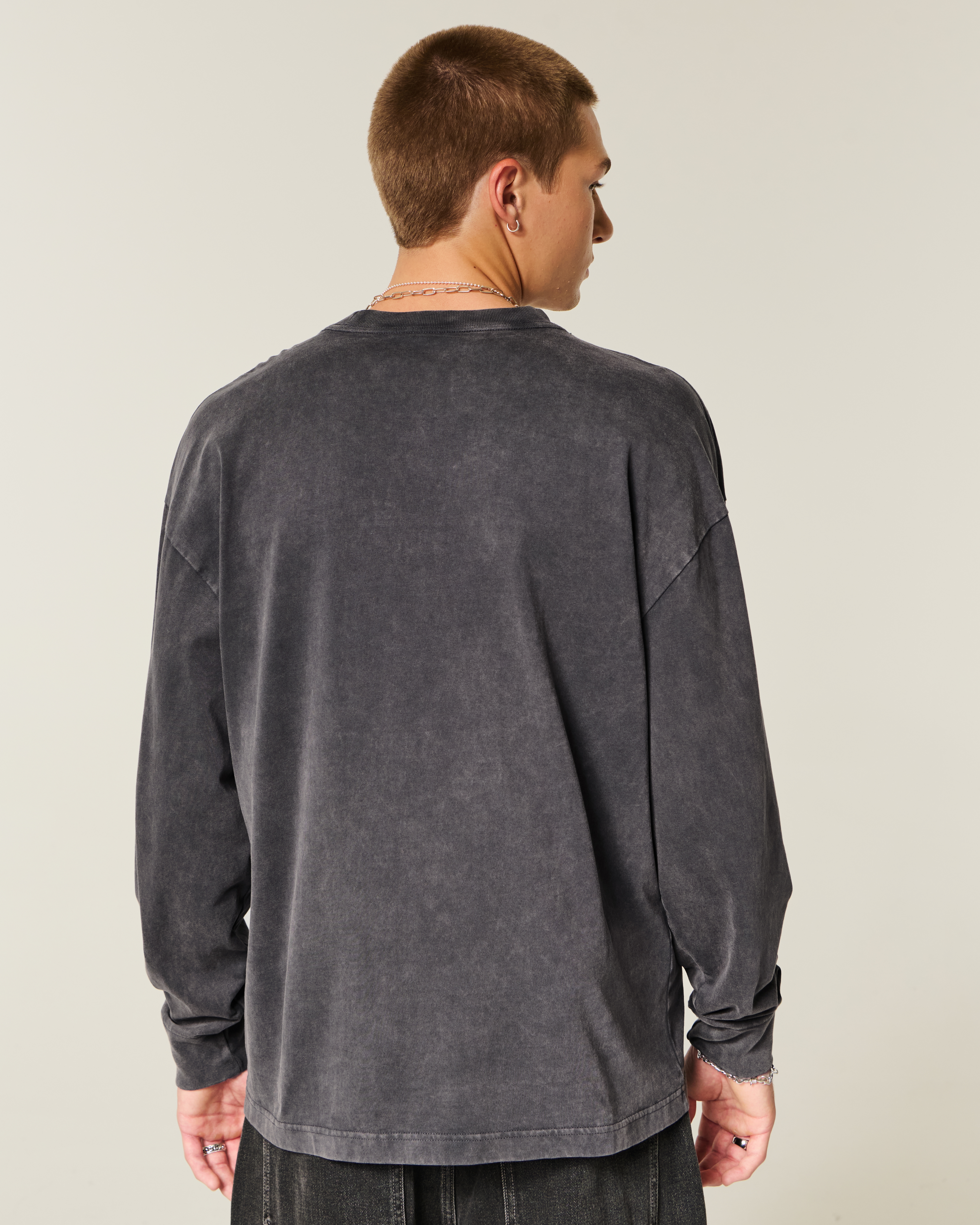 Boxy Heavyweight Long-Sleeve 22 Graphic Tee