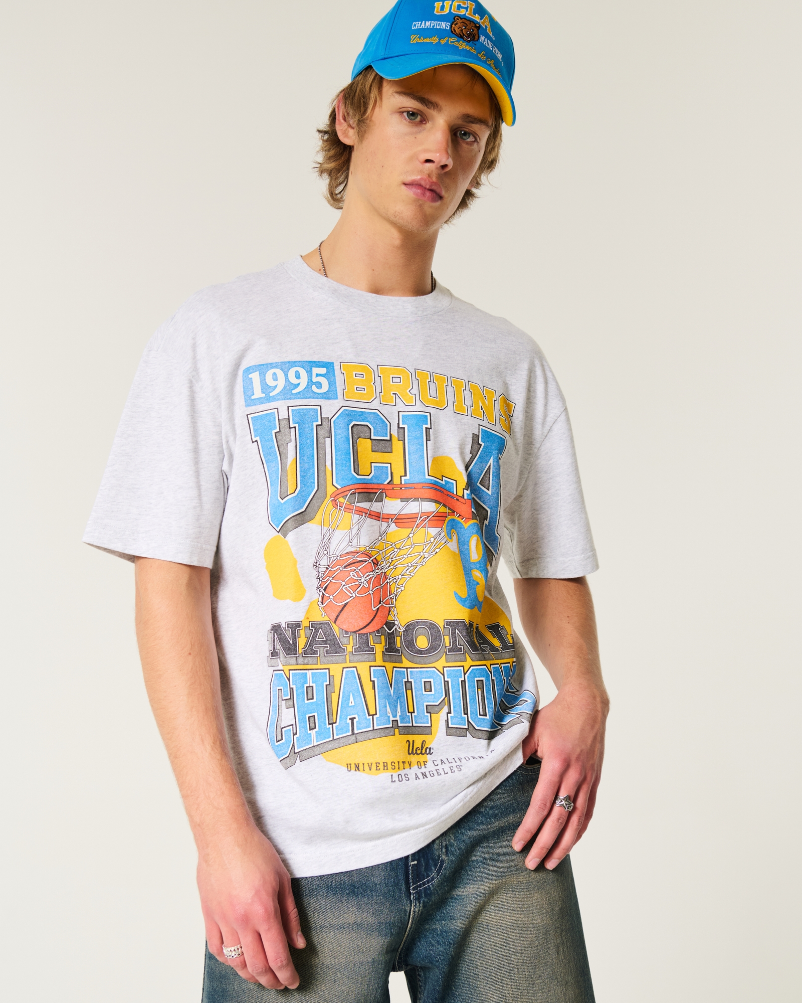 Men's Boxy UCLA Bruins Graphic Tee | Men's Clearance | HollisterCo.com