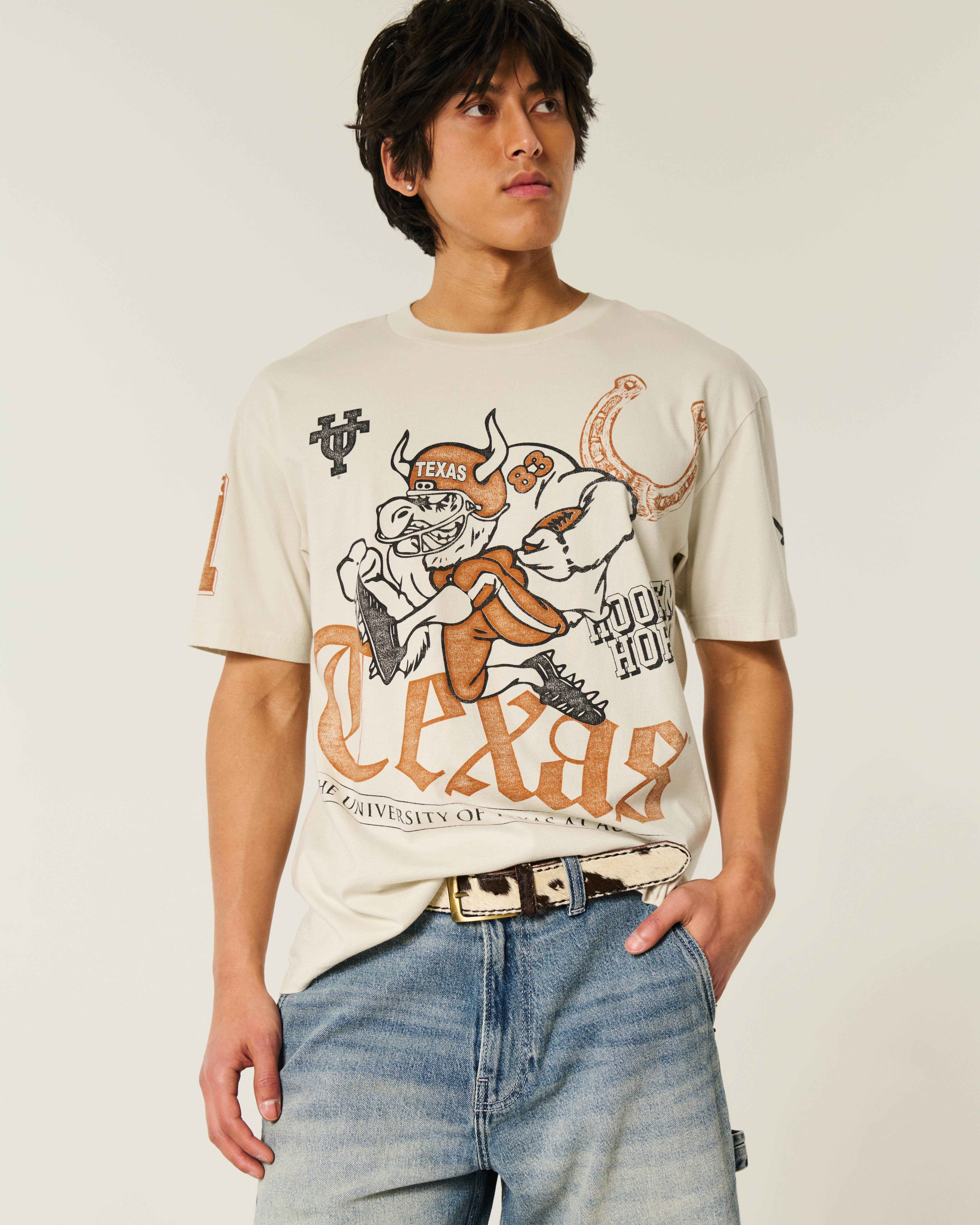 ★Hollister Co.★ボクシーテキサス大学グラフィックTシャツ Men's Boxy University of Texas at Austin Graphic Tee | Men's