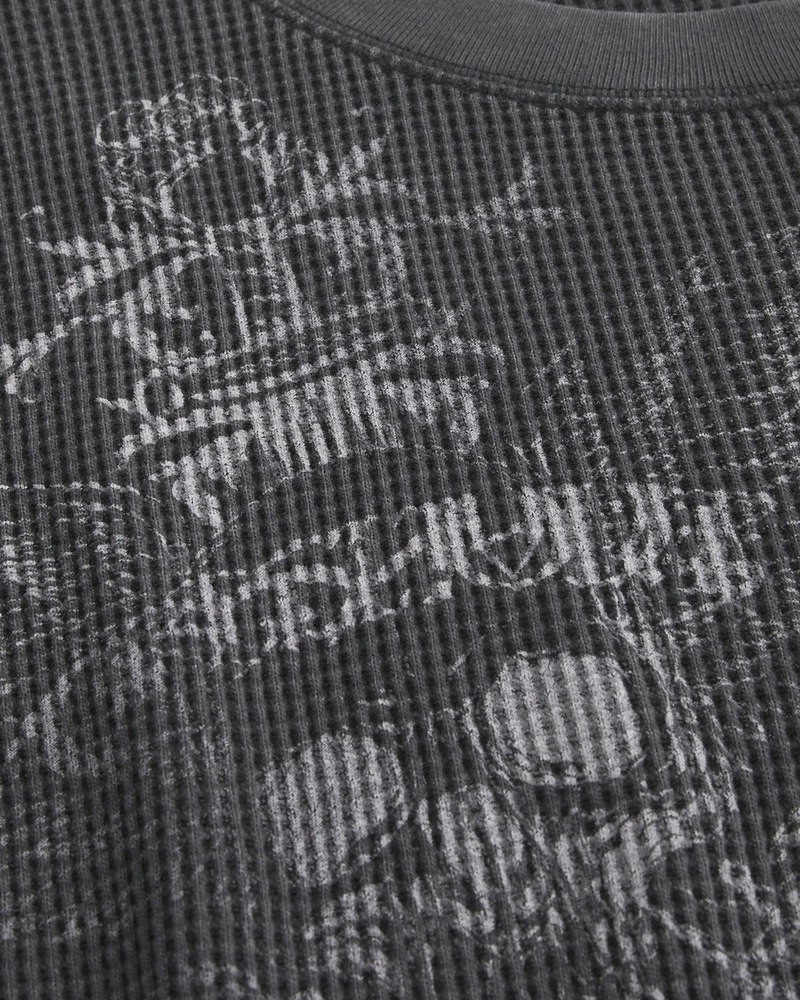 Skull Graphic Waffle Crew Shirt
