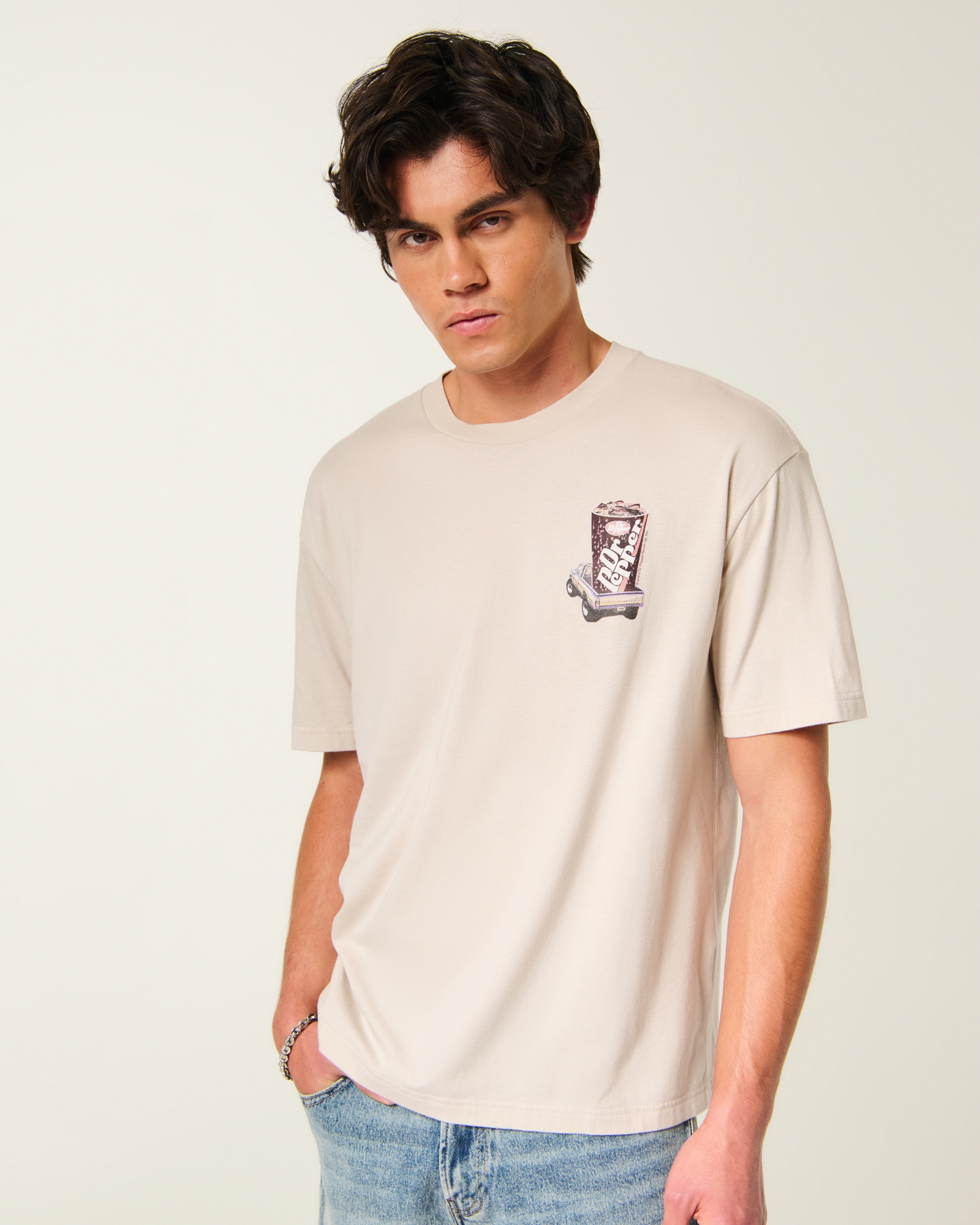 Men's Boxy Dr Pepper Graphic Tee | Men's Tops | HollisterCo.ca