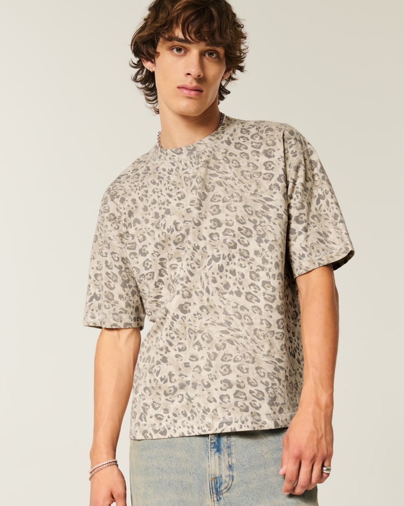 Men's Boxy Heavyweight Crop Camo Crew T-Shirt | Men's | HollisterCo.com