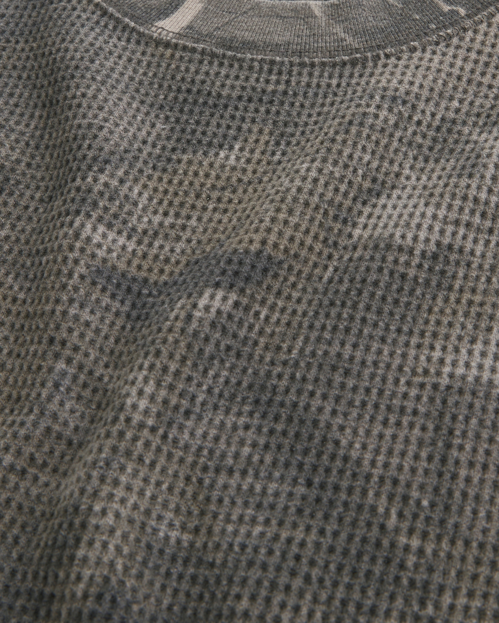 Relaxed Thermal Long-Sleeve Camo Crew Shirt