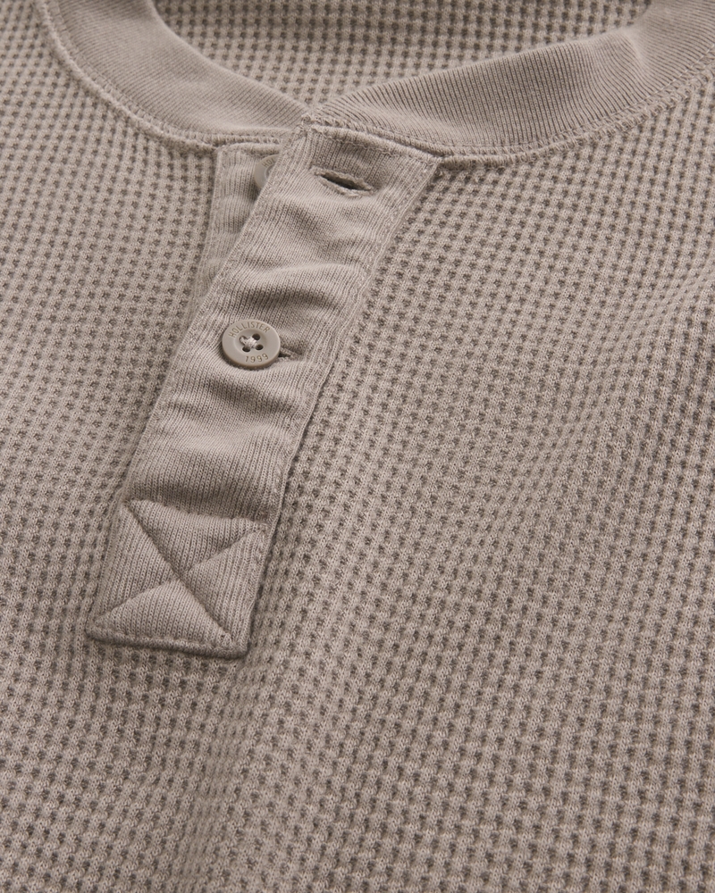 Relaxed Thermal Henley