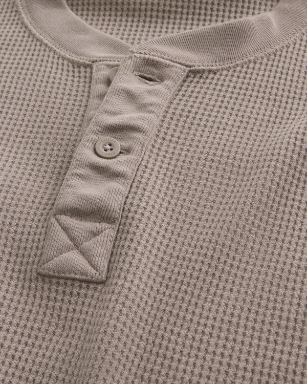 Relaxed Thermal Henley