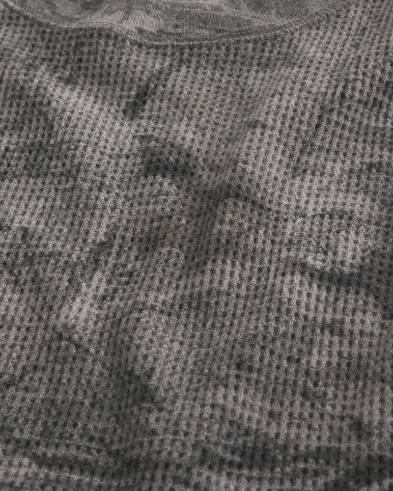 Long-Sleeve Camo Thermal Crew T-Shirt