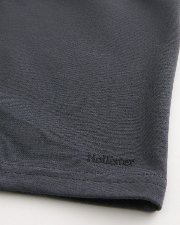 Men's Relaxed Everyday Tee | Men's Clearance | HollisterCo.ca
