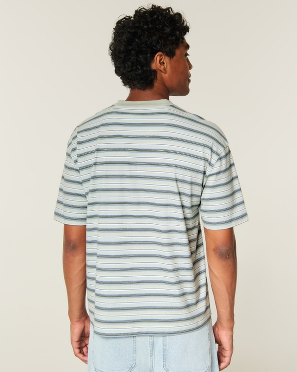 select to zoom model image