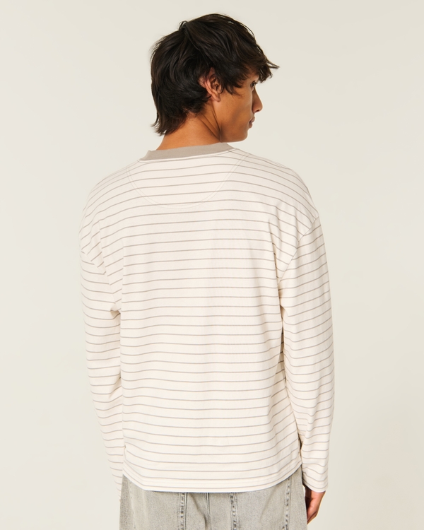 select to zoom model image