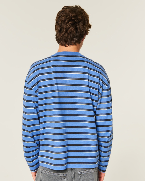 select to zoom model image