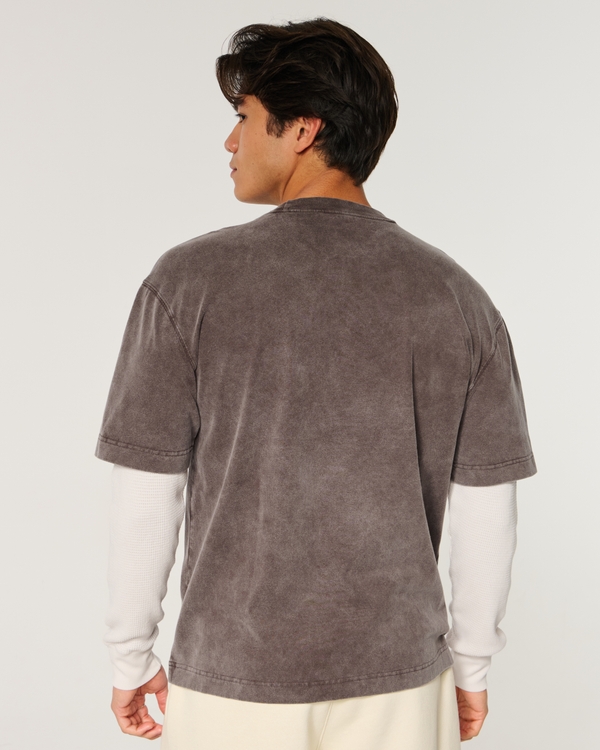 select to zoom model image