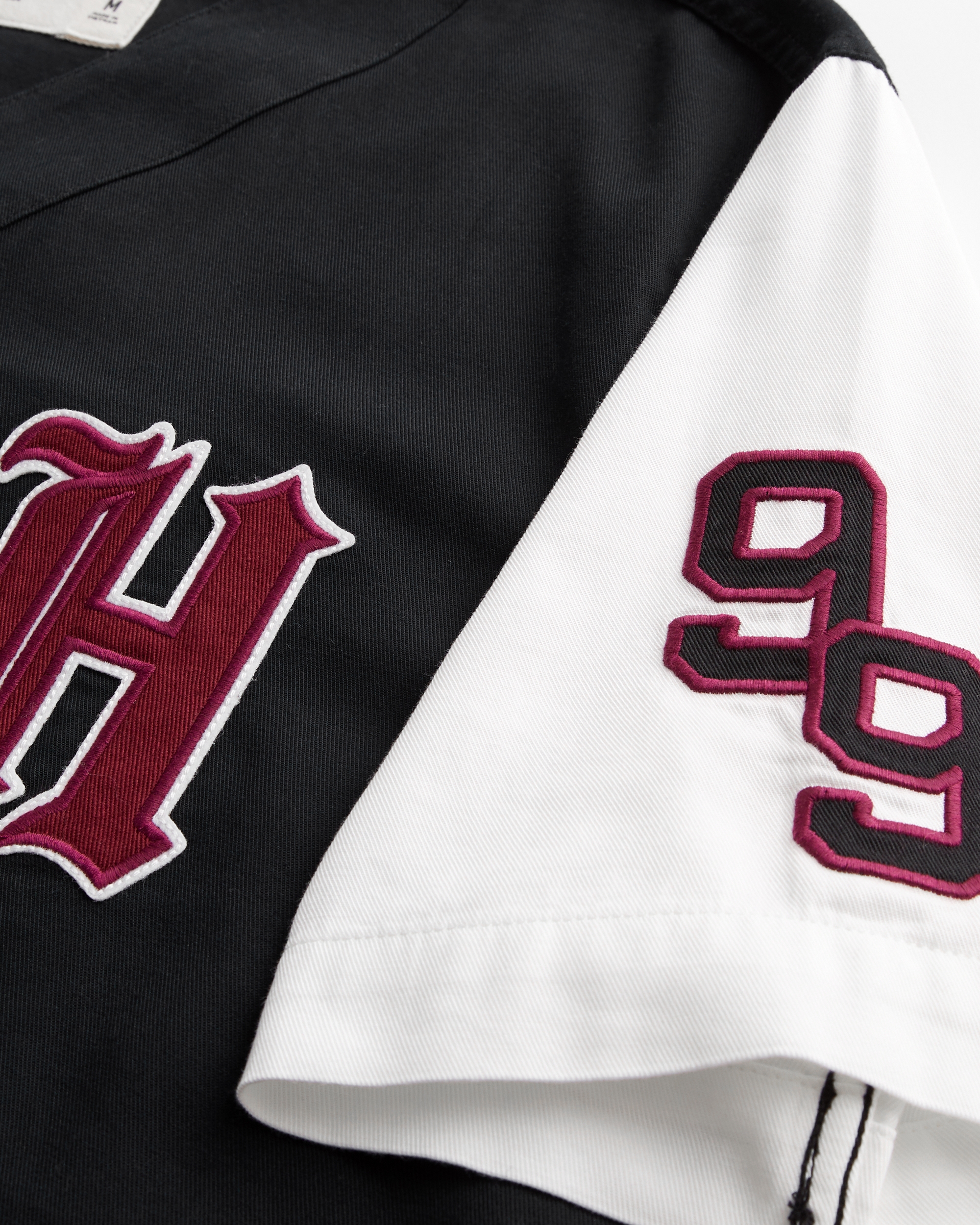 Hollister Relaxed Logo Baseball Shirt Plaza Las Americas