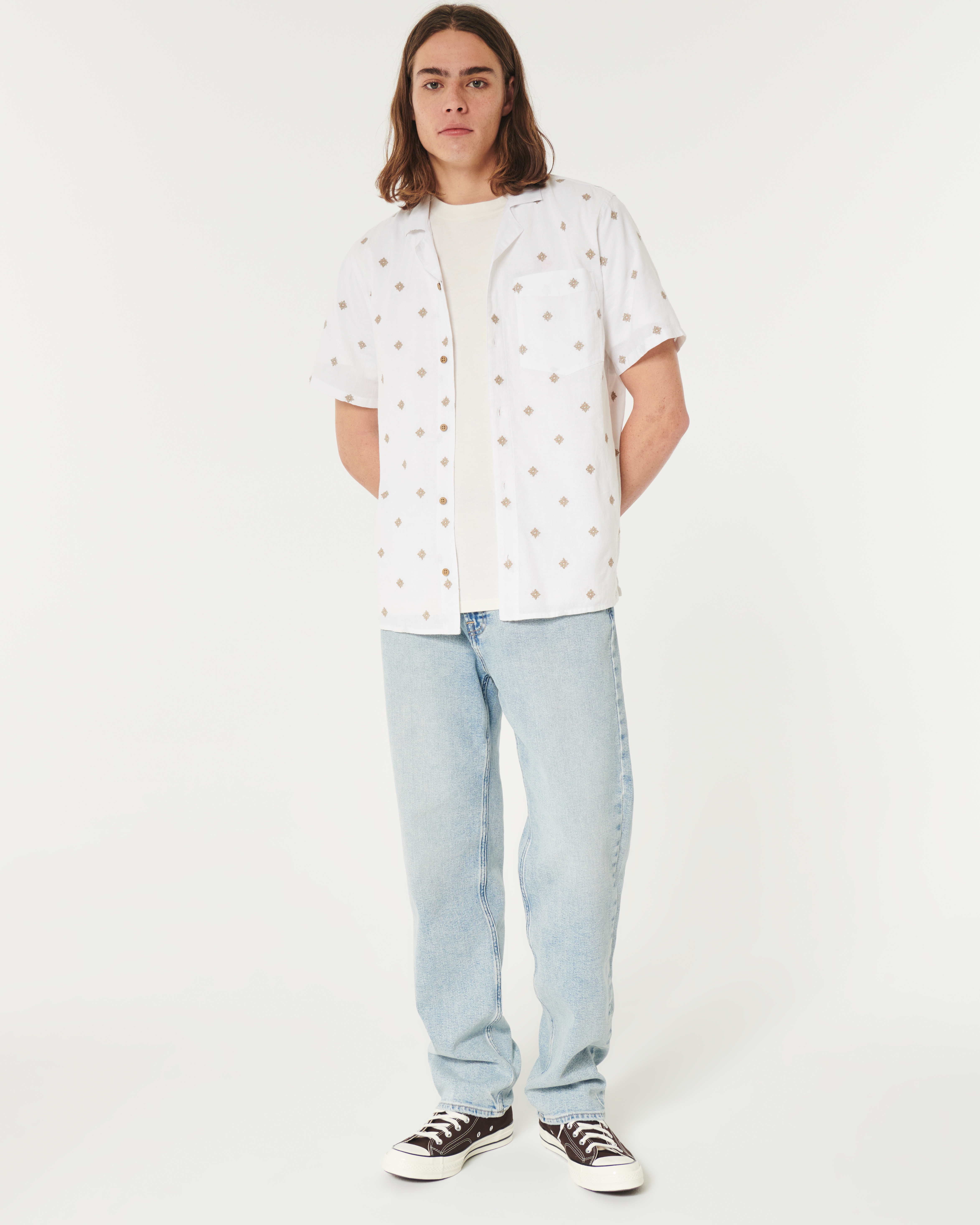 Short-Sleeve Embroidered Pattern Shirt