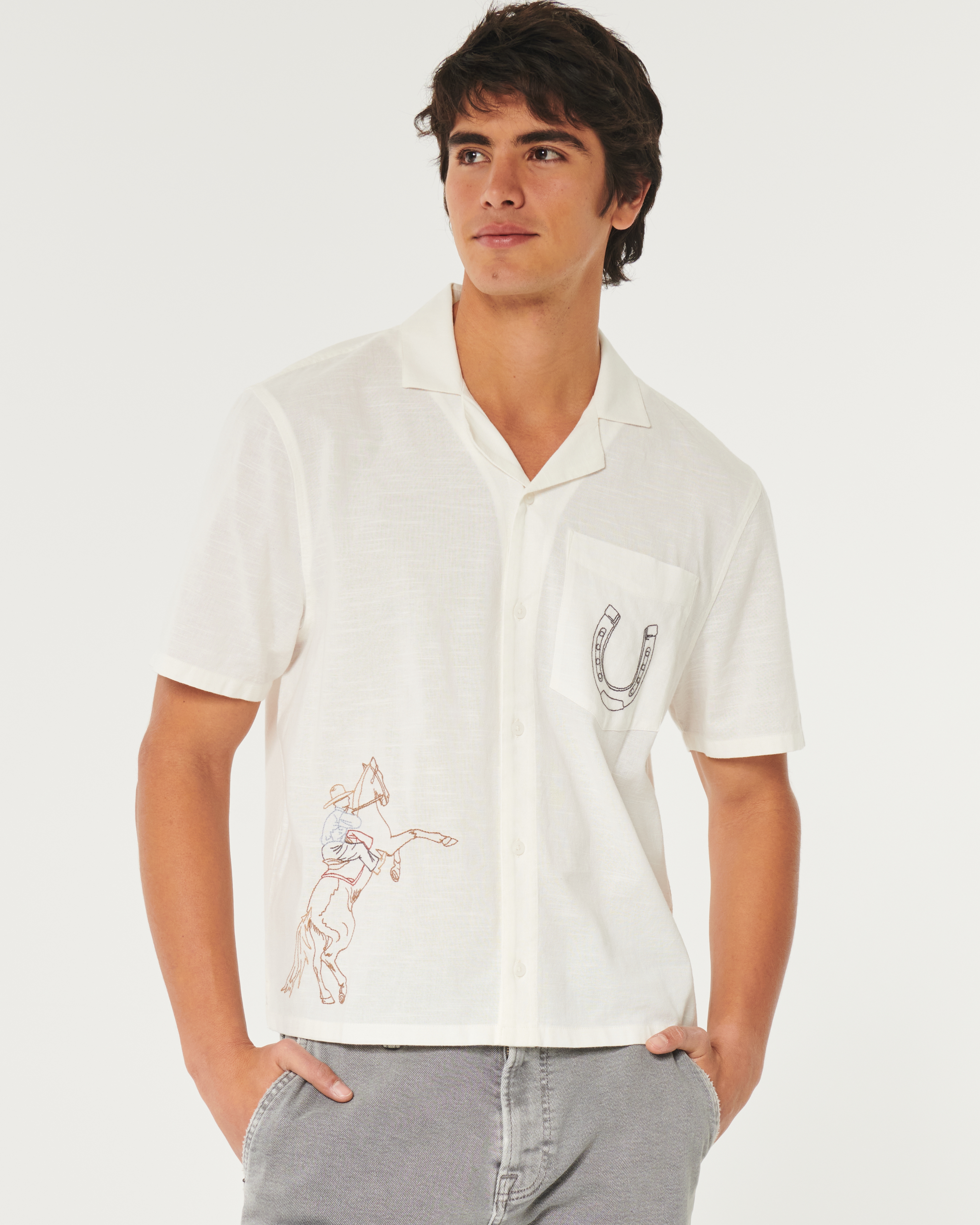 Men s Boxy Cropped Embroidered Graphic Workwear Shirt in Off White Size S from Hollister