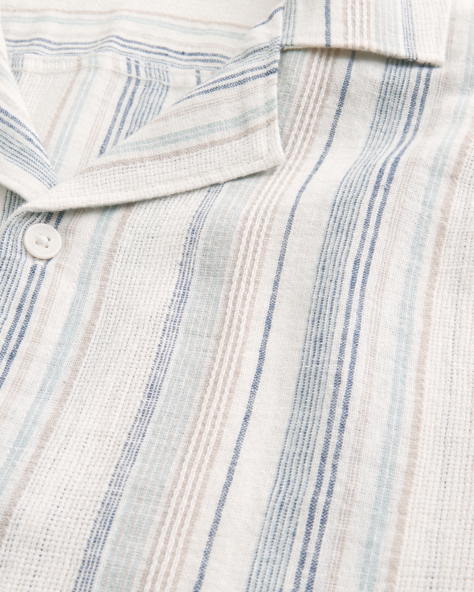 Boxy Short-Sleeve Linen-Blend Shirt